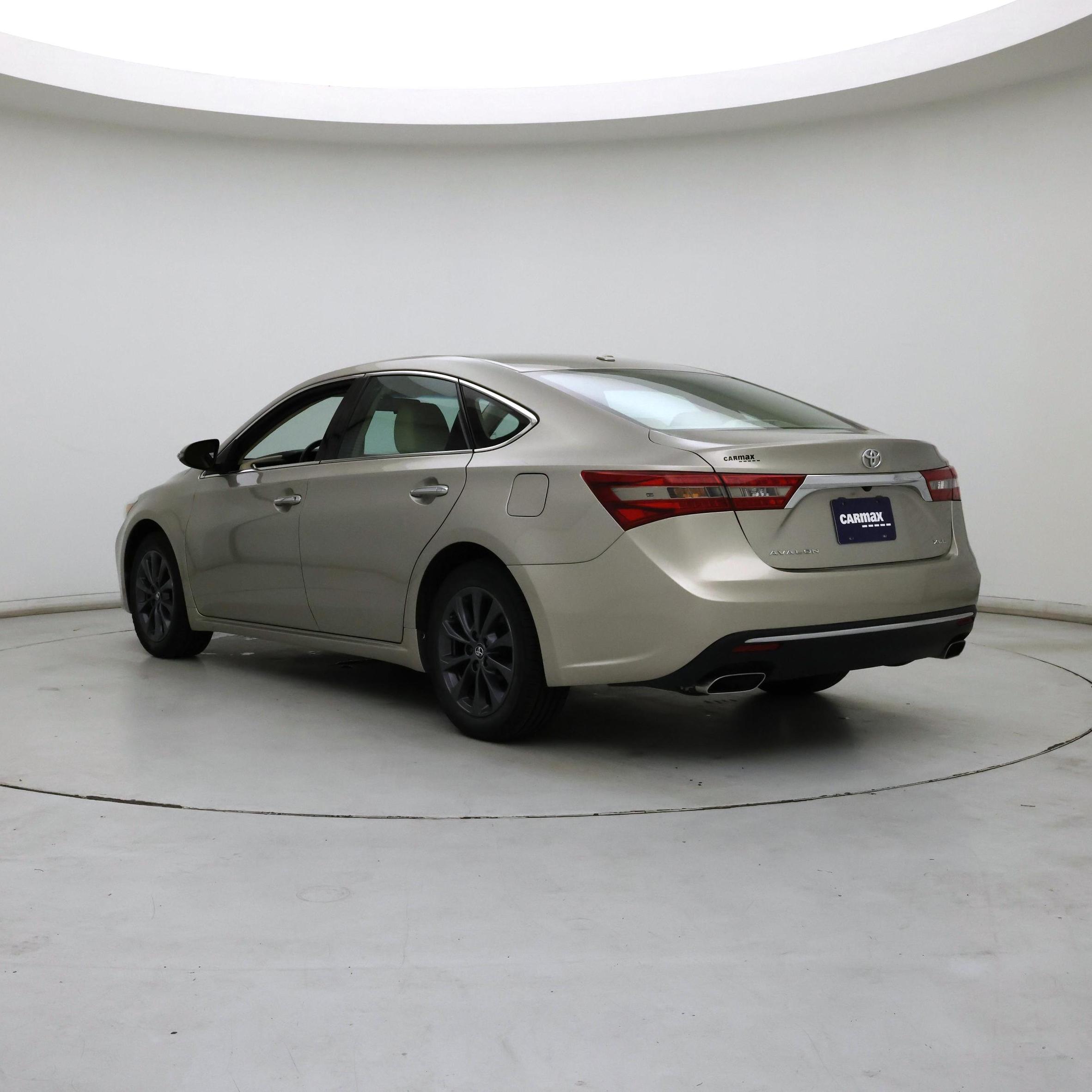 Thumbnail: 2016 Toyota Avalon - 2
