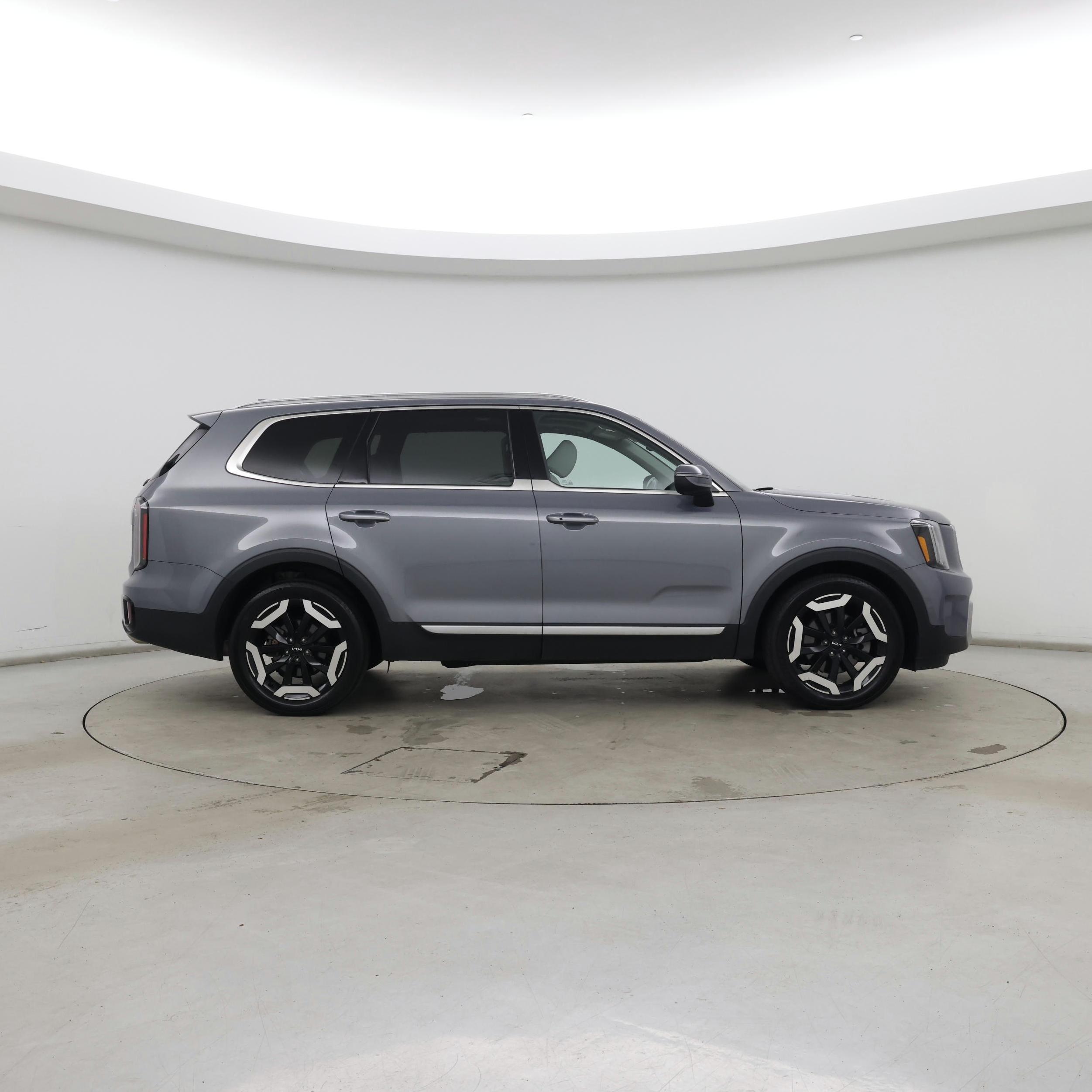 Thumbnail: 2023 Kia Telluride - 7