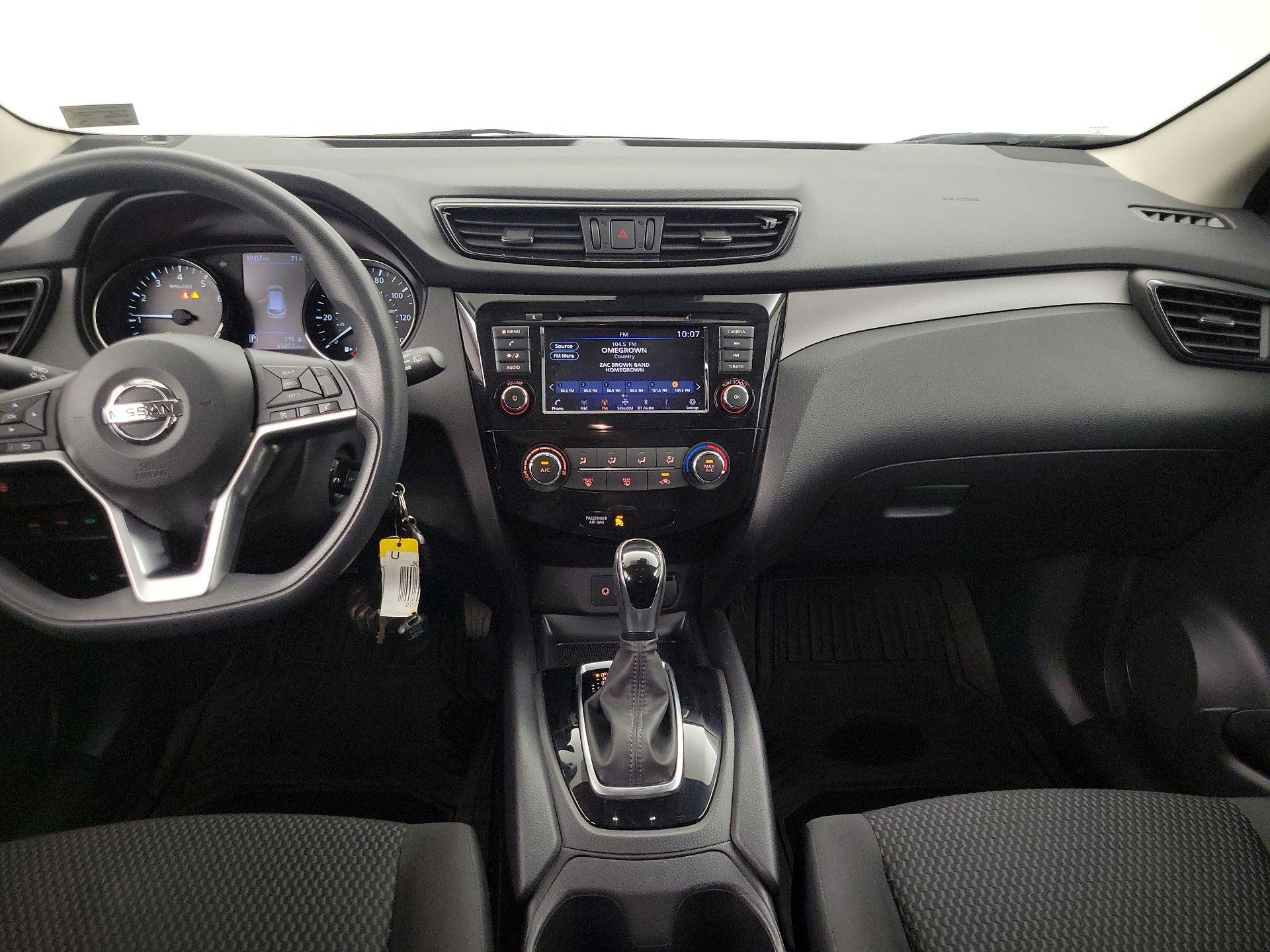 Thumbnail: 2020 Nissan Rogue Sport - 9