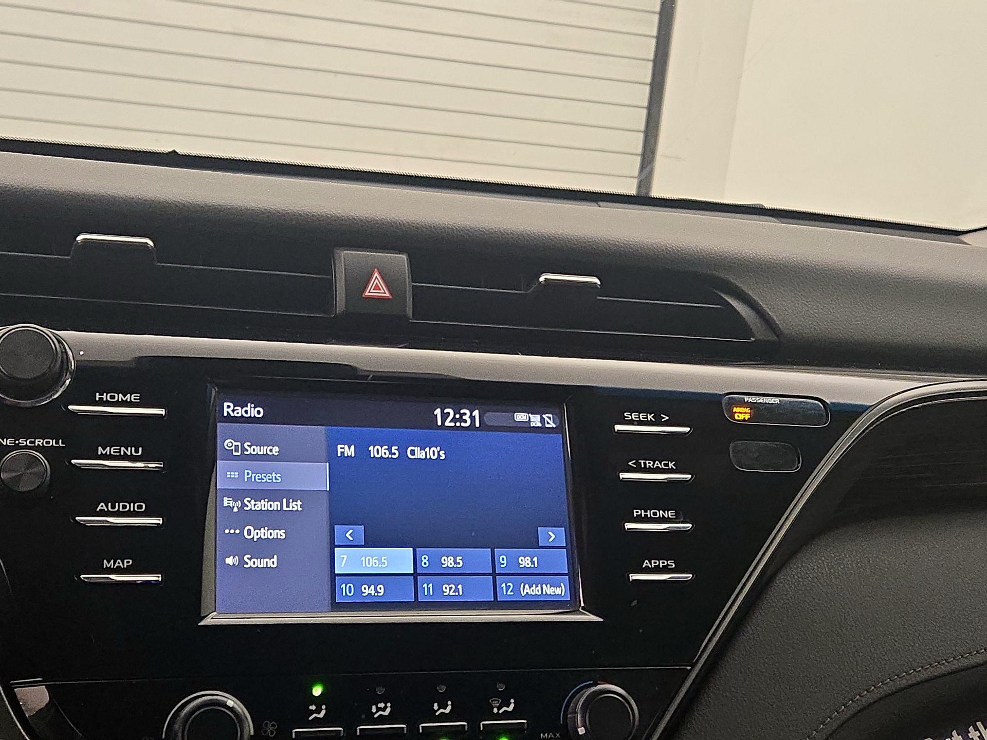 Thumbnail: 2019 Toyota Camry - 14