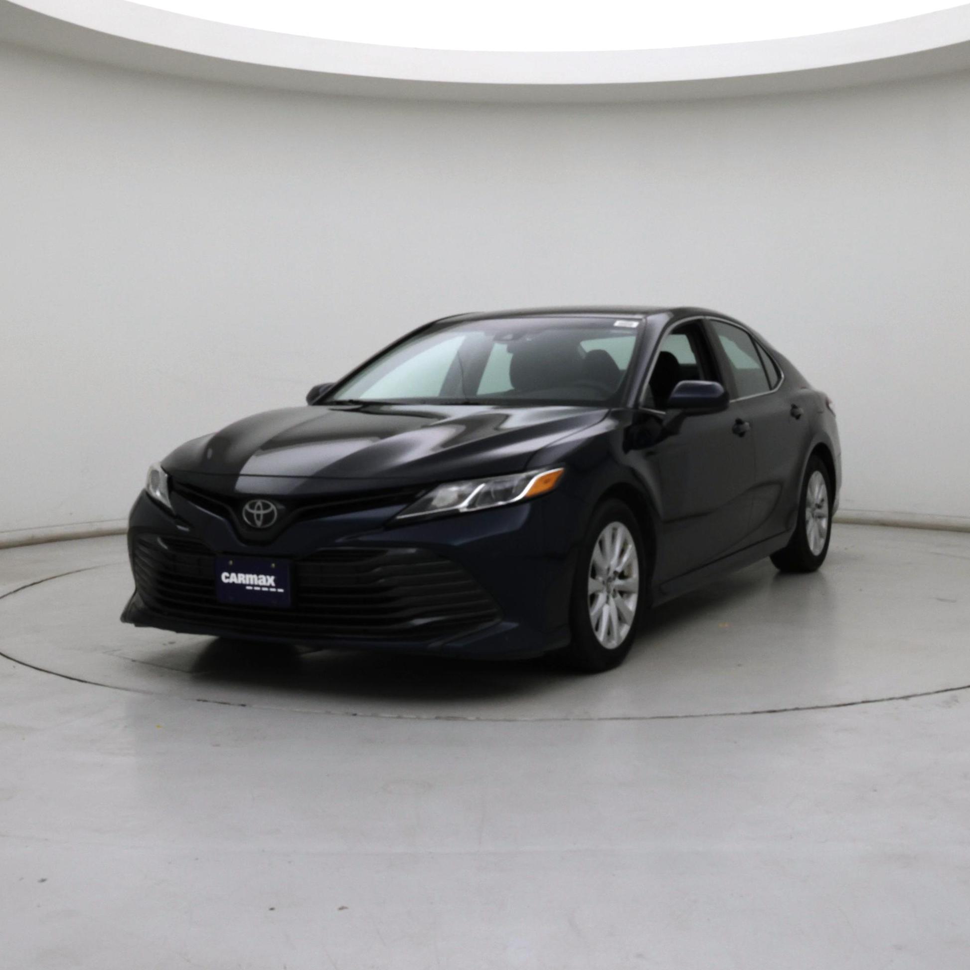 Thumbnail: 2019 Toyota Camry - 4