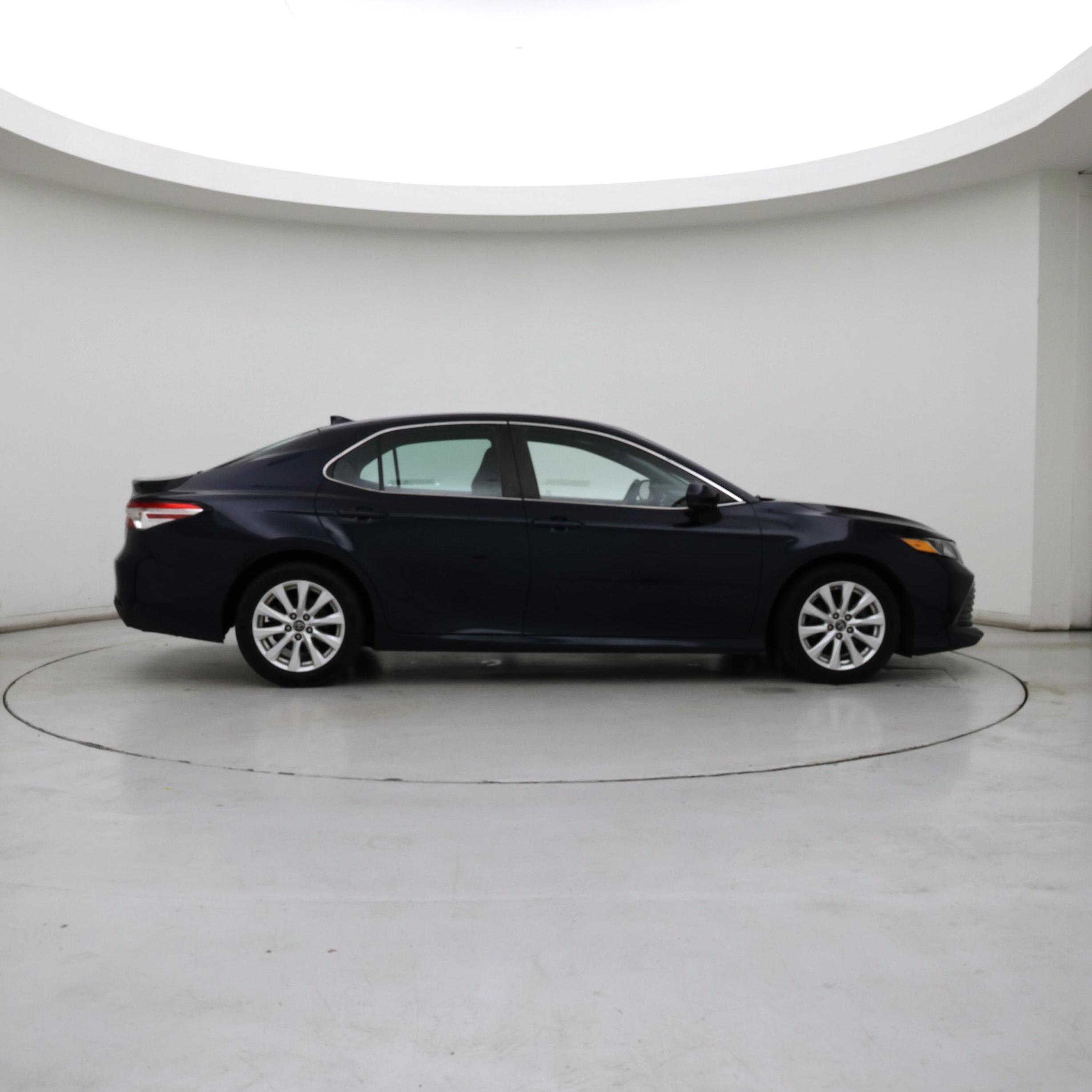 Thumbnail: 2019 Toyota Camry - 7