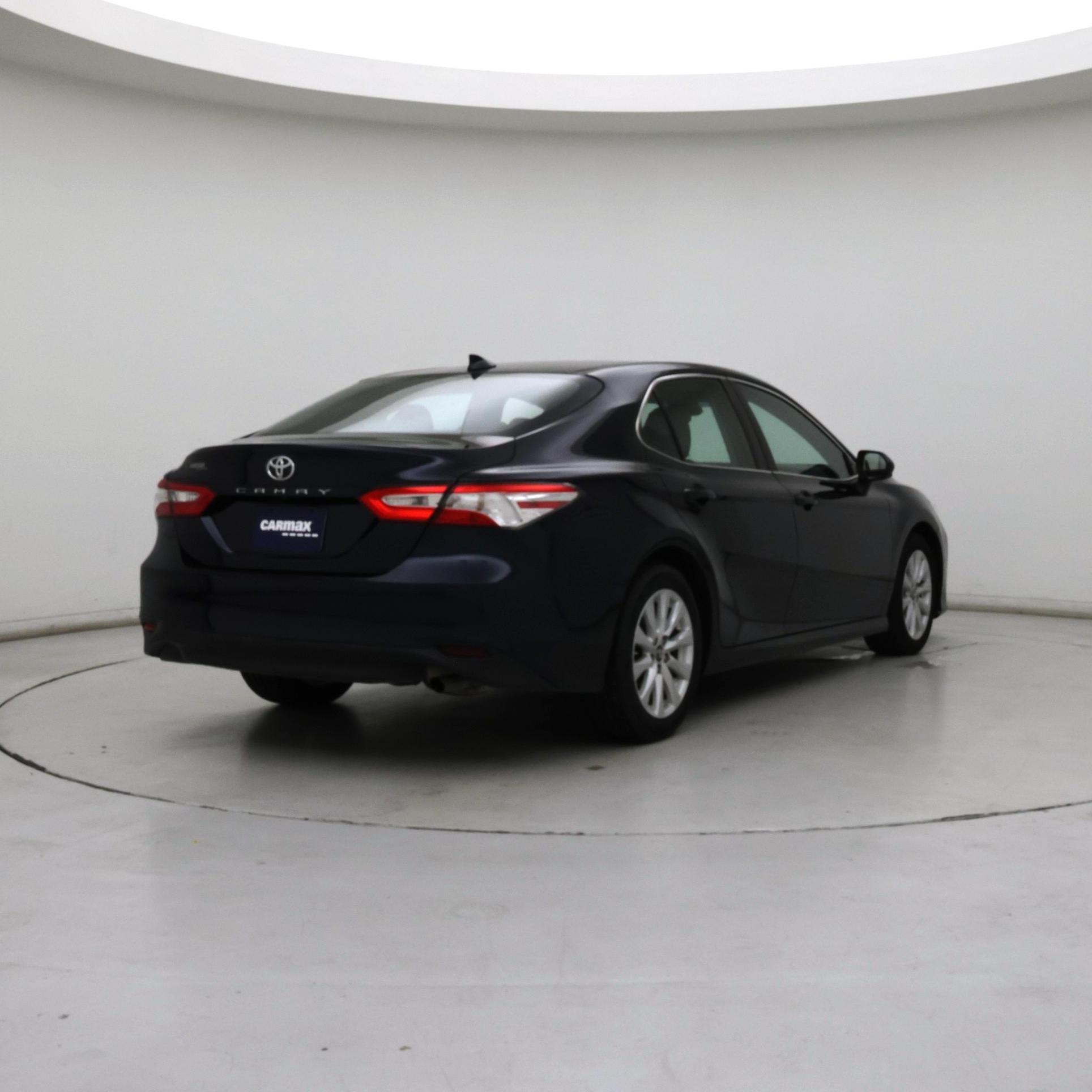 Thumbnail: 2019 Toyota Camry - 8