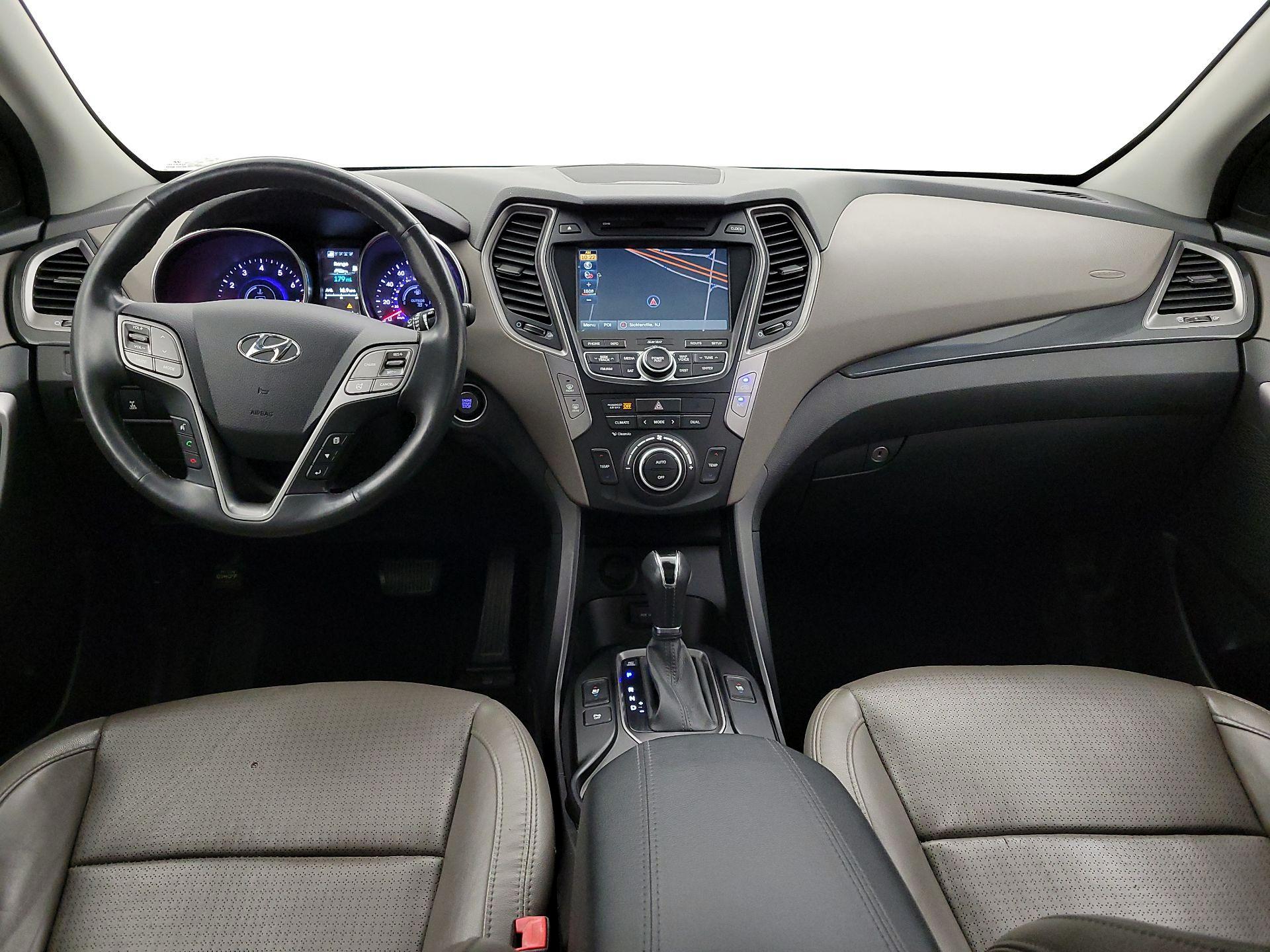Thumbnail: 2016 Hyundai Santa Fe - 9