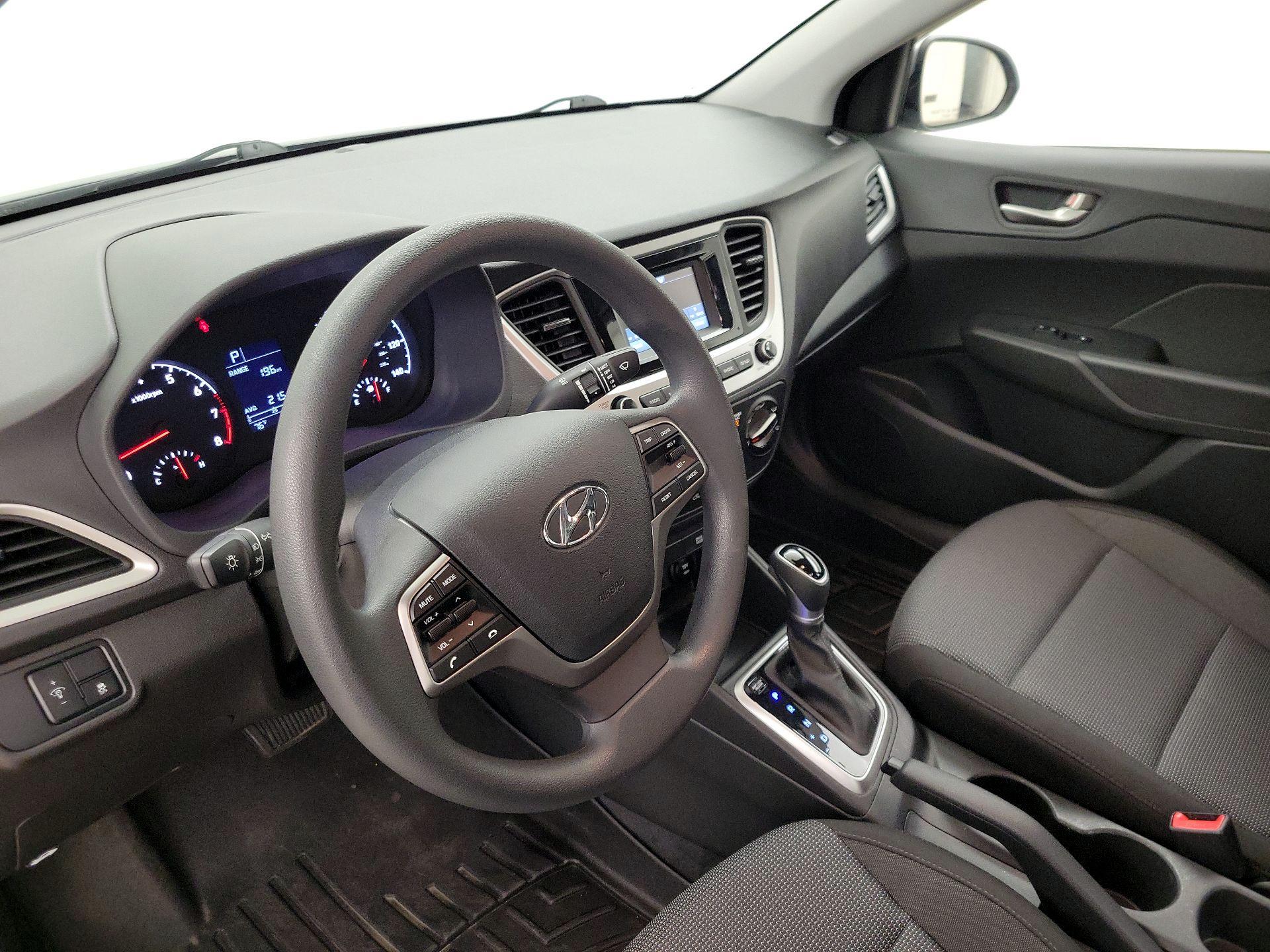 Thumbnail: 2022 Hyundai Accent - 9