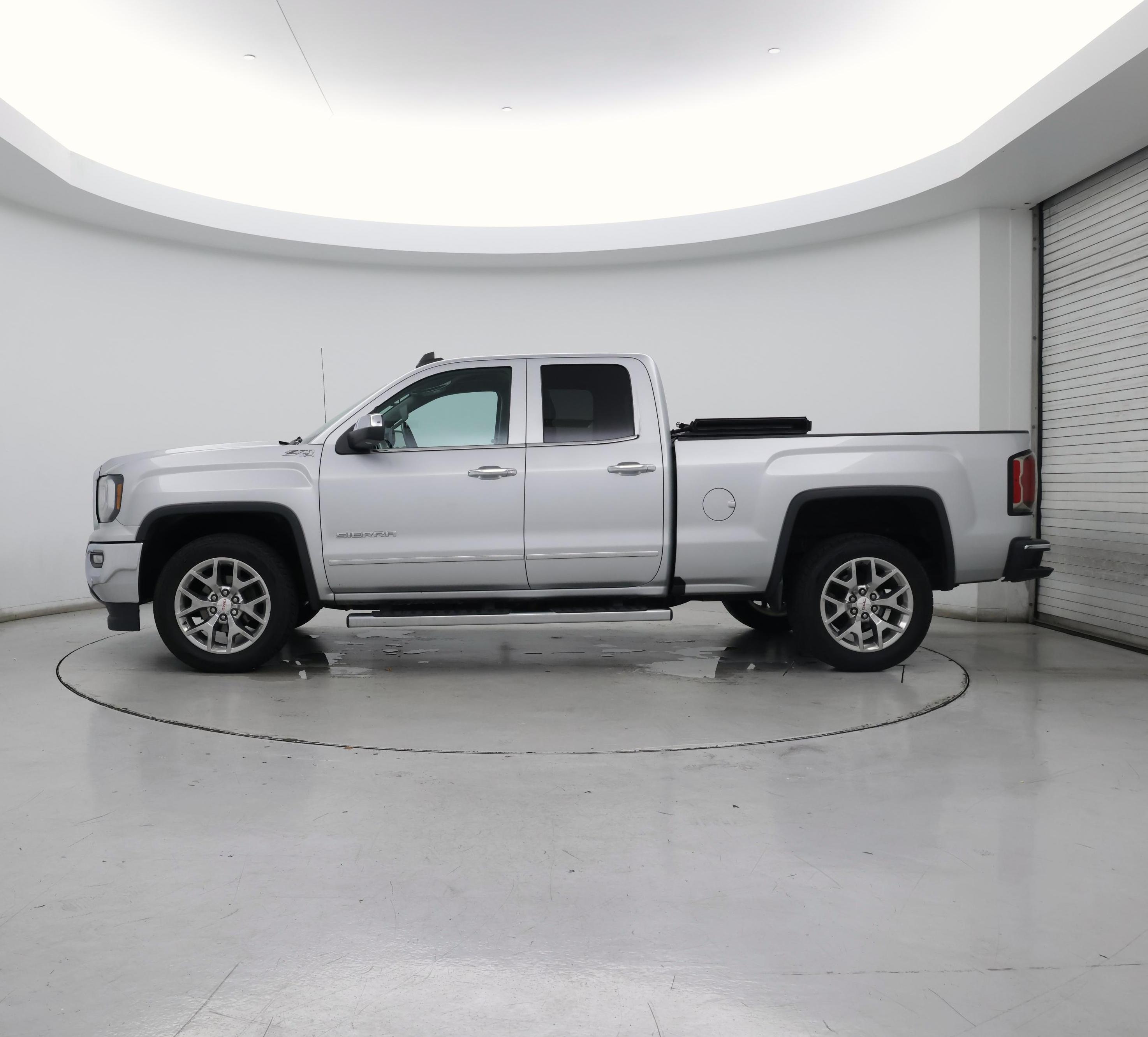 Thumbnail: 2017 GMC Sierra 1500 - 3