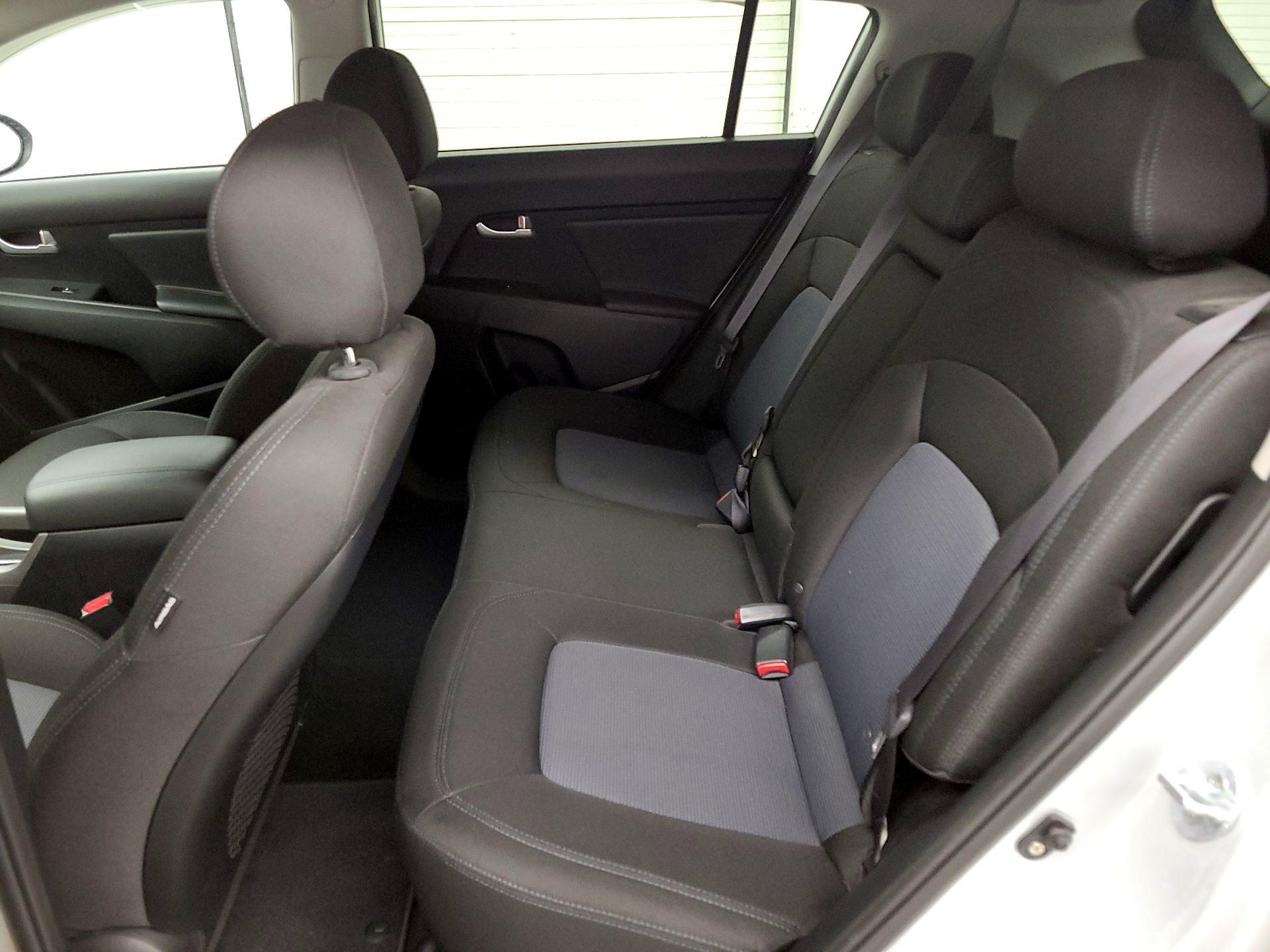 Thumbnail: 2014 Kia Sportage - 18