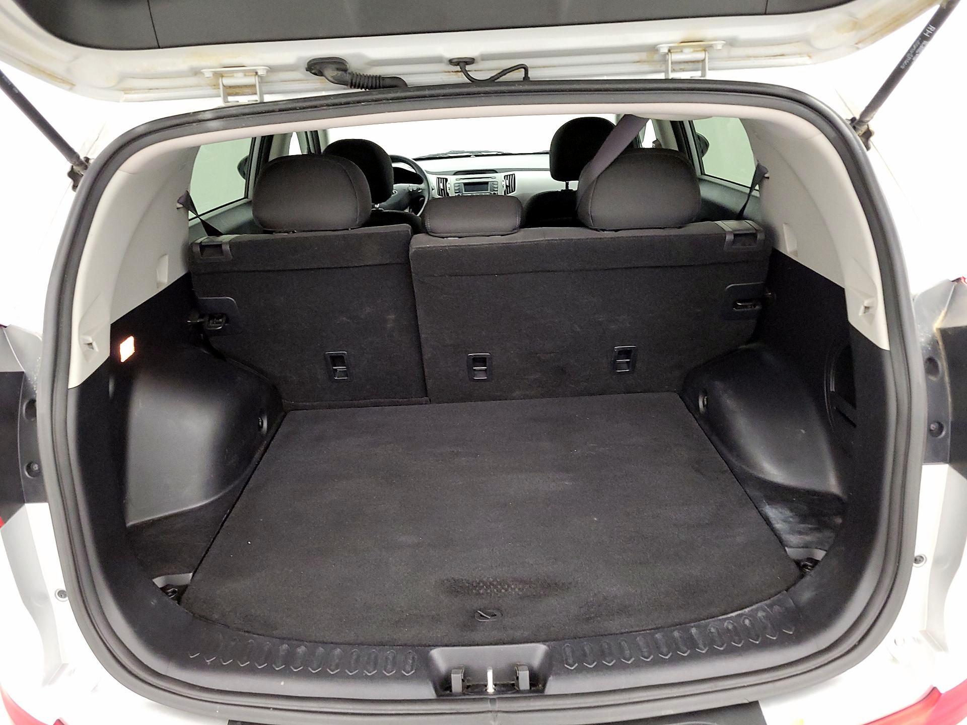 Thumbnail: 2014 Kia Sportage - 19