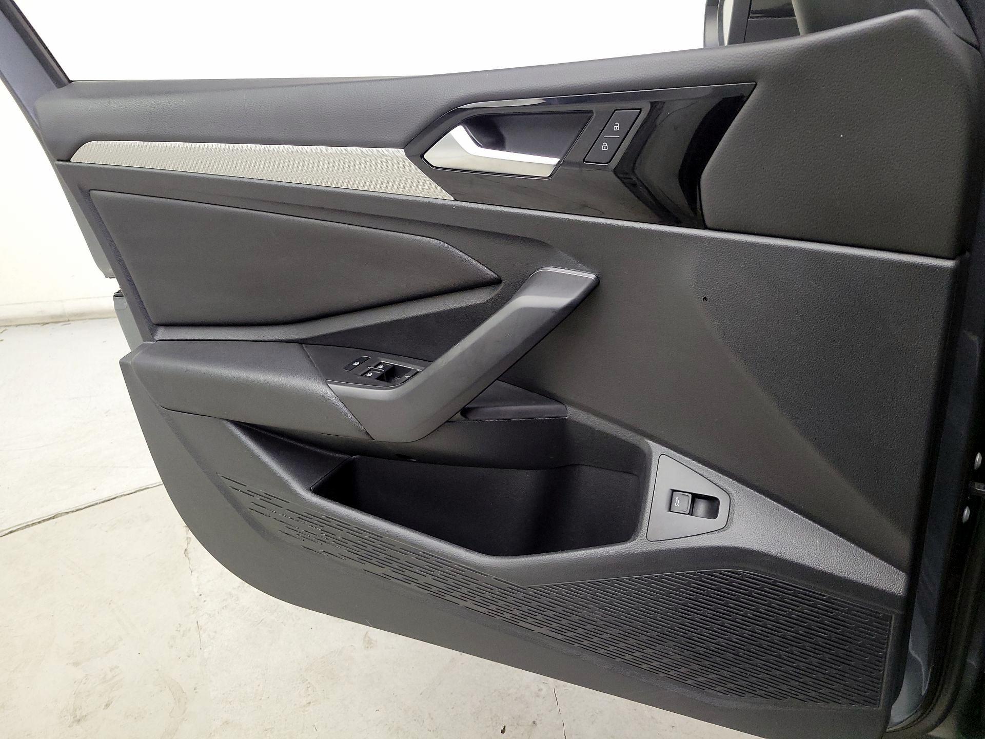 Thumbnail: 2020 Volkswagen Jetta - 12