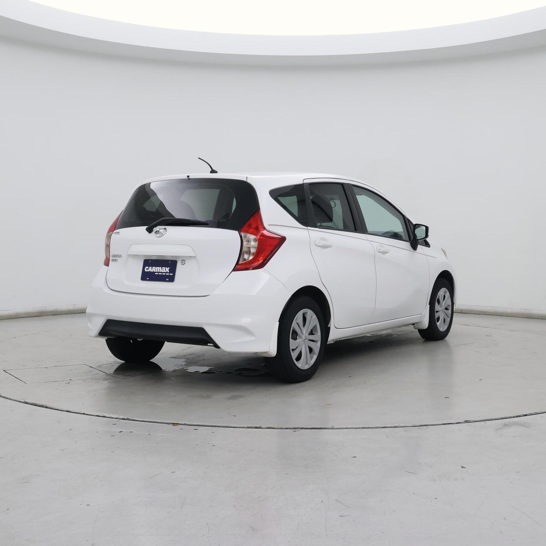 Thumbnail: 2017 Nissan Versa Note - 8