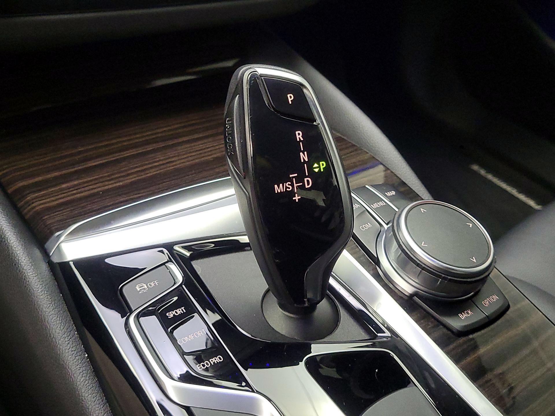 Thumbnail: 2019 BMW 5 Series - 18