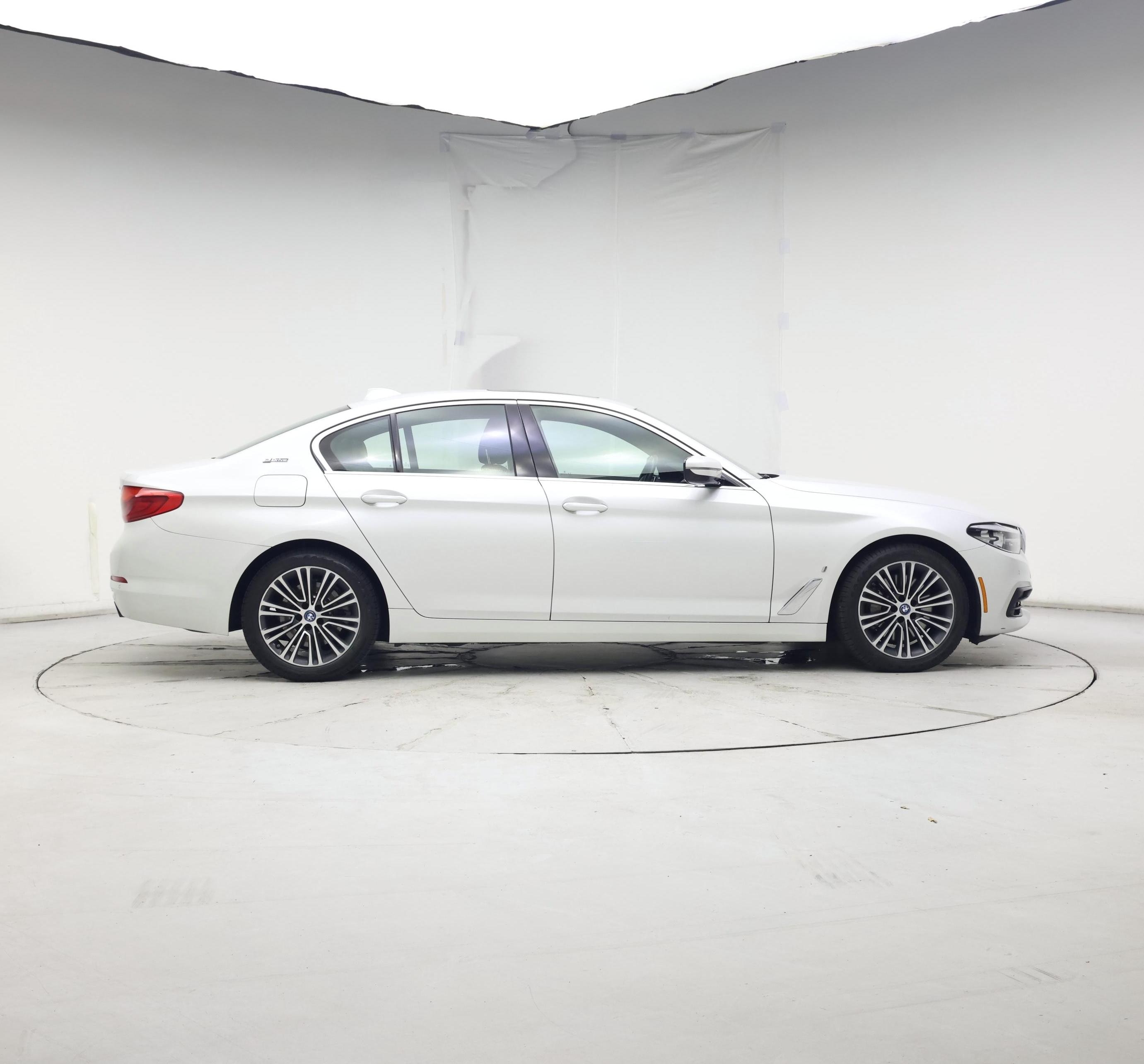Thumbnail: 2019 BMW 5 Series - 7