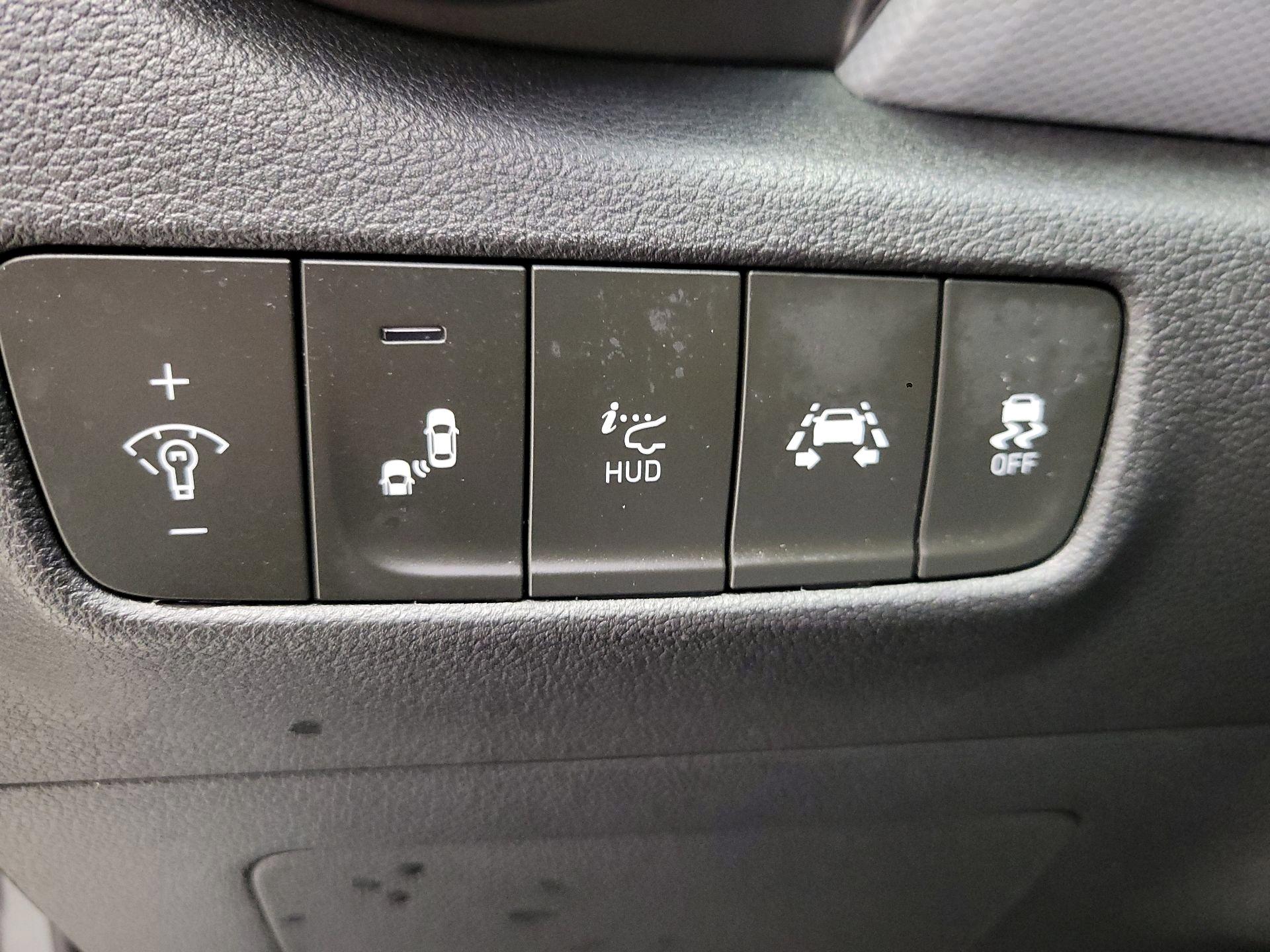 Thumbnail: 2020 Hyundai Kona - 13