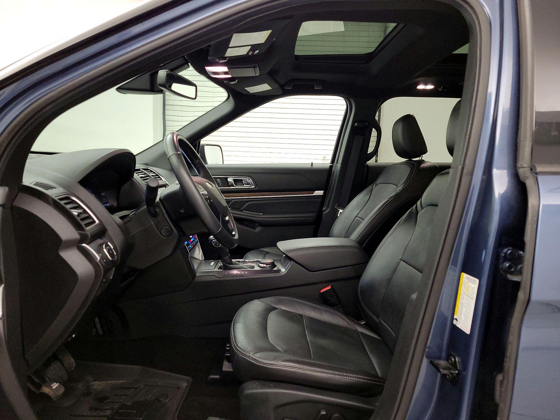 Thumbnail: 2019 Ford Explorer - 11
