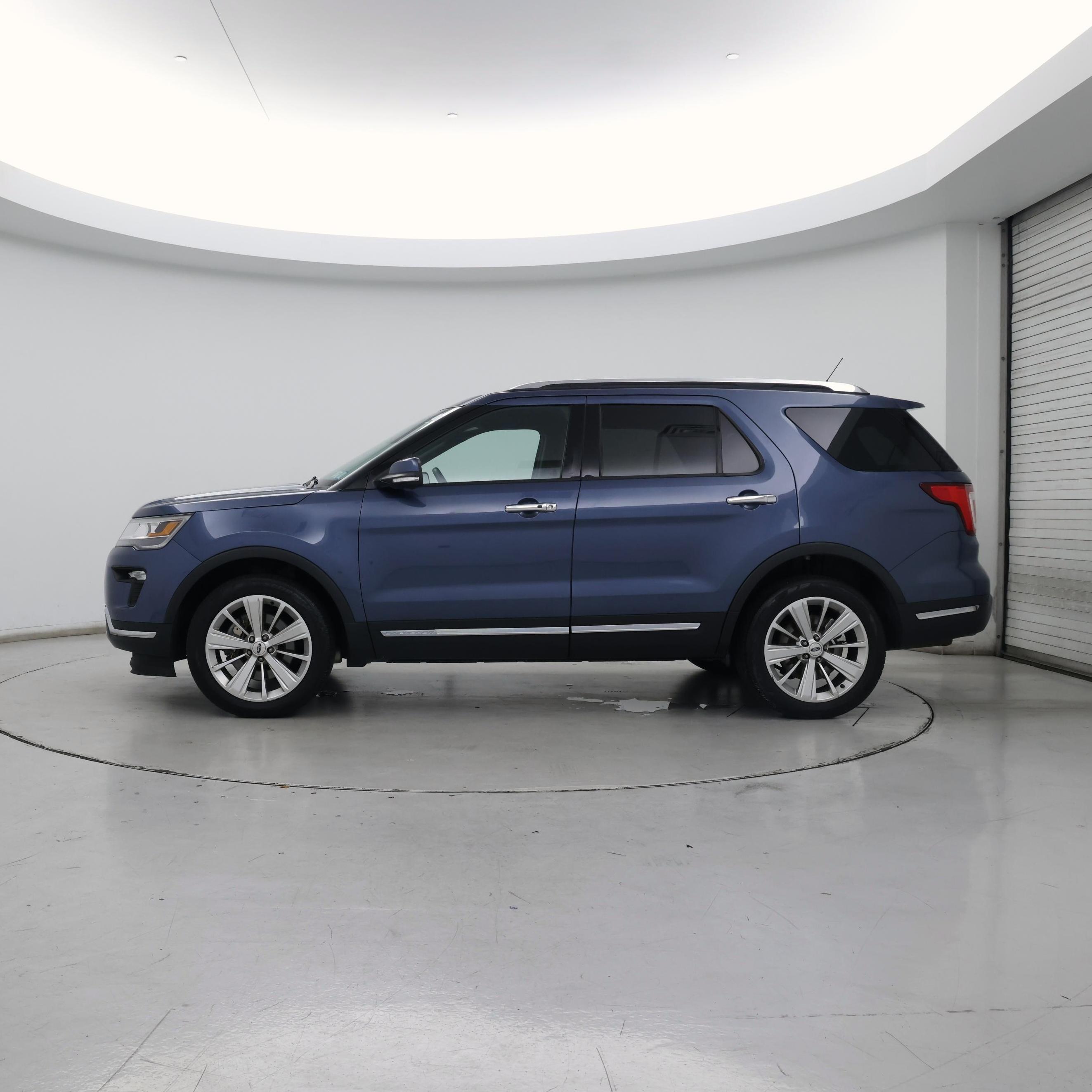 Thumbnail: 2019 Ford Explorer - 3