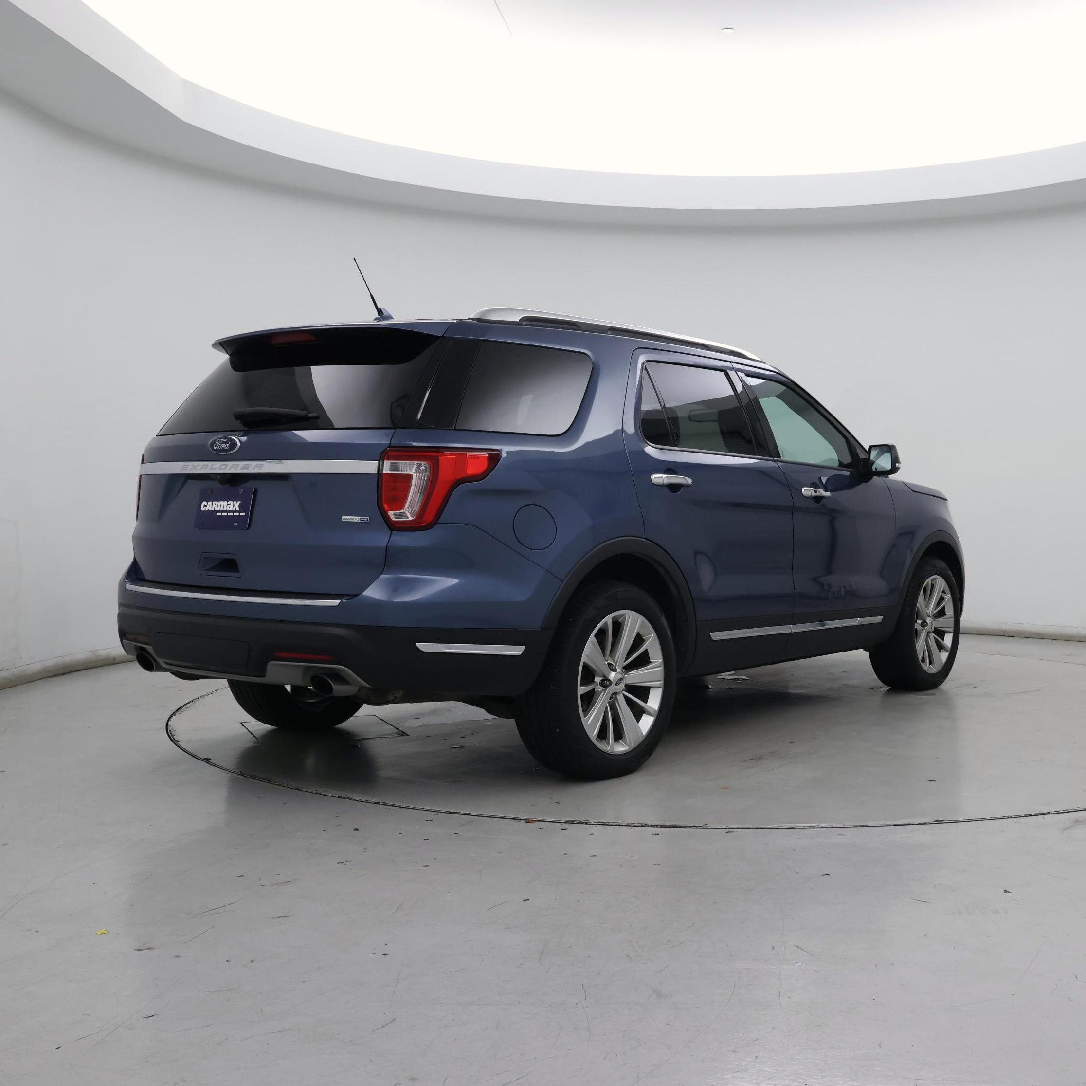 Thumbnail: 2019 Ford Explorer - 8