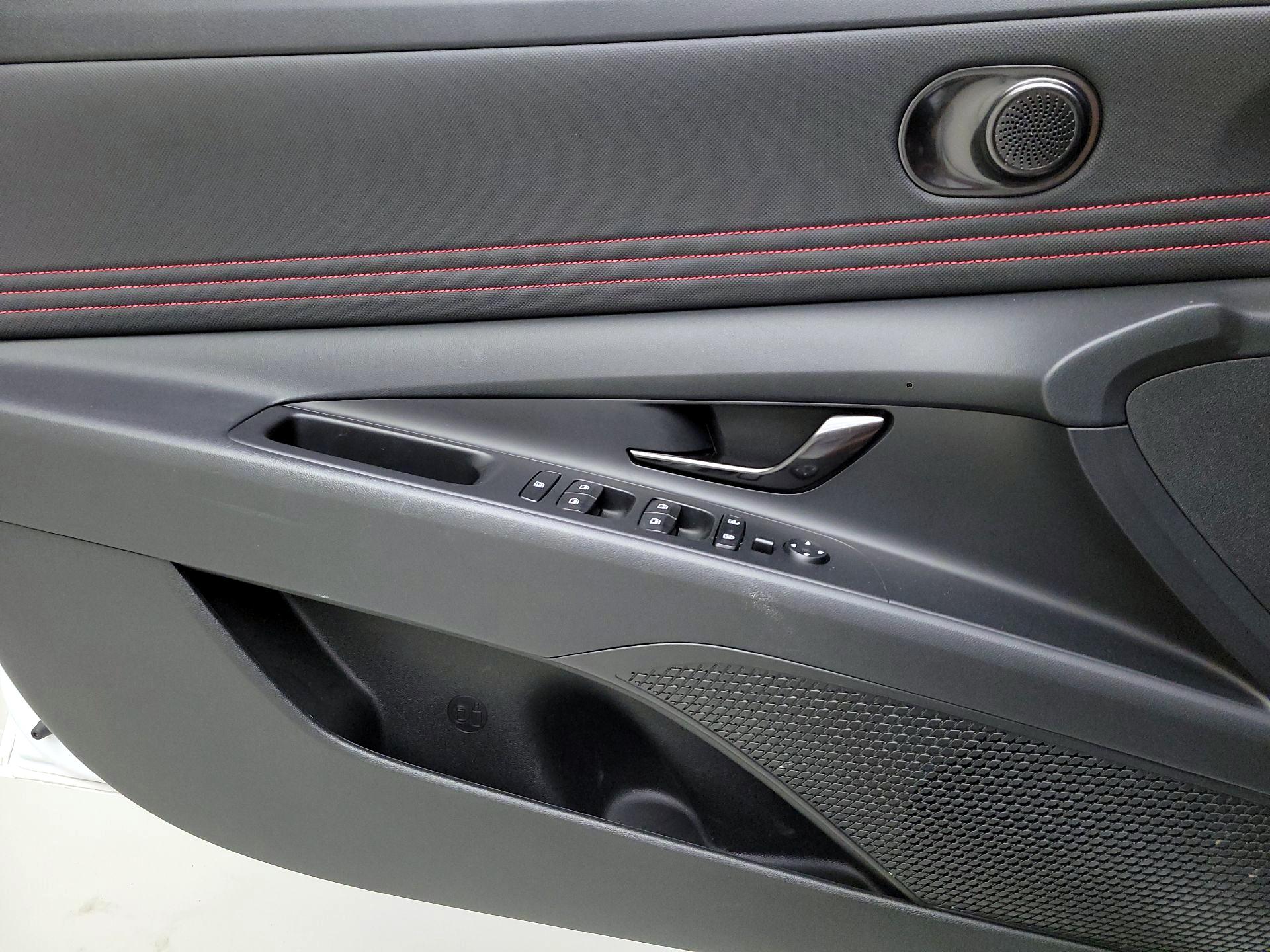 Thumbnail: 2023 Hyundai Elantra - 12