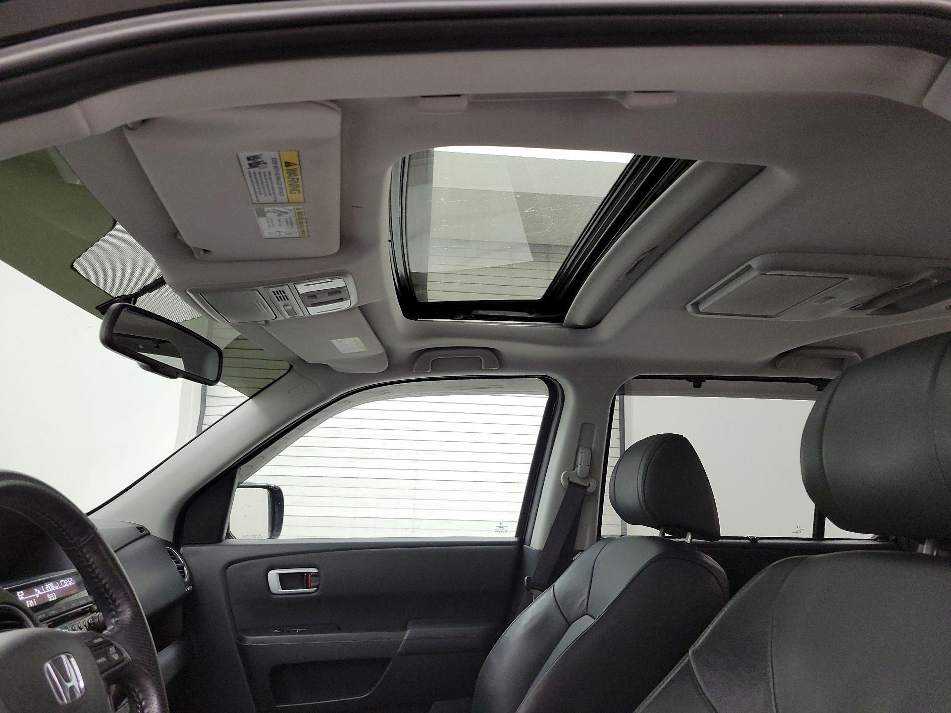 Thumbnail: 2015 Honda Pilot - 19