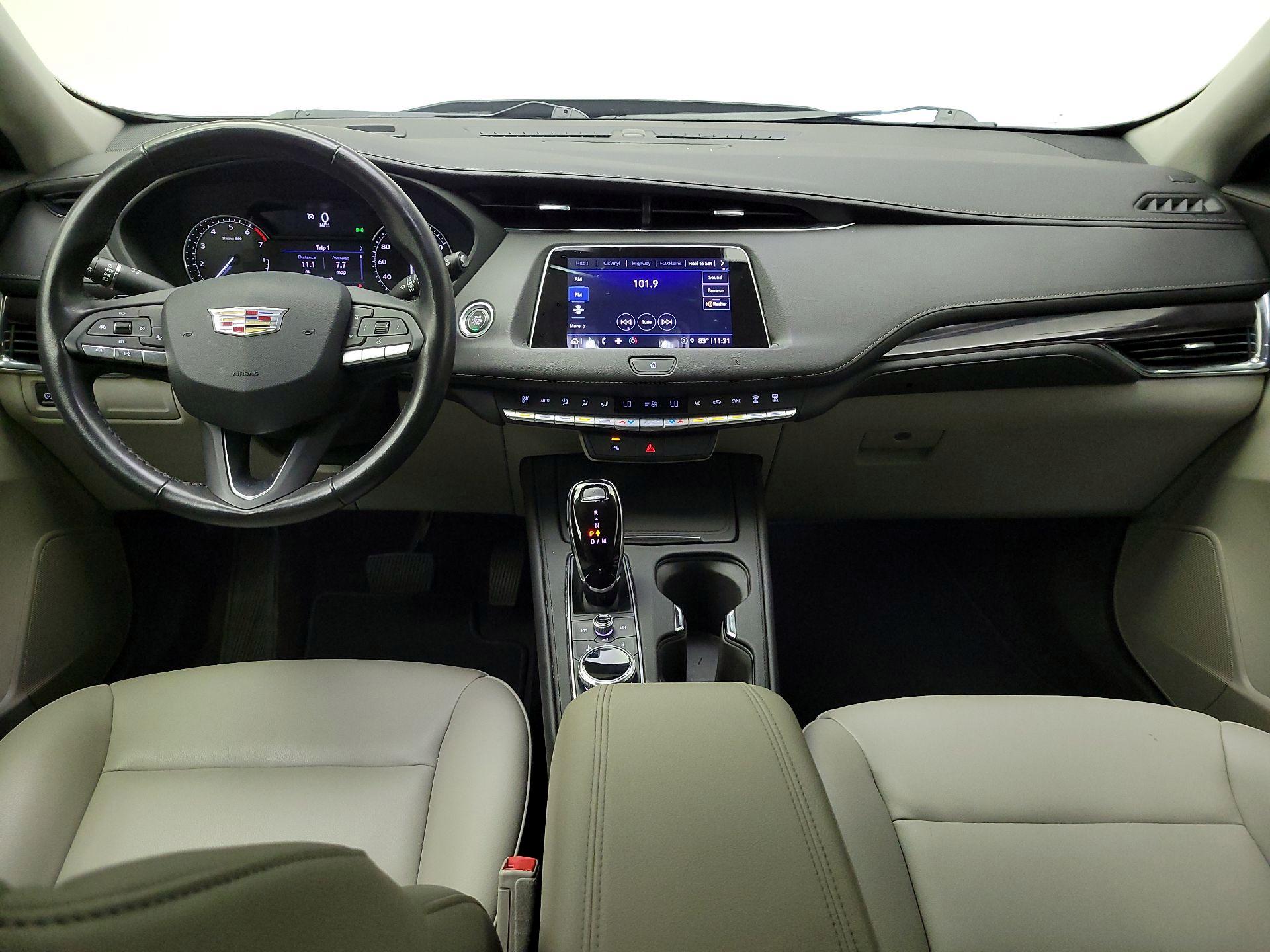Thumbnail: 2021 Cadillac XT4 - 9