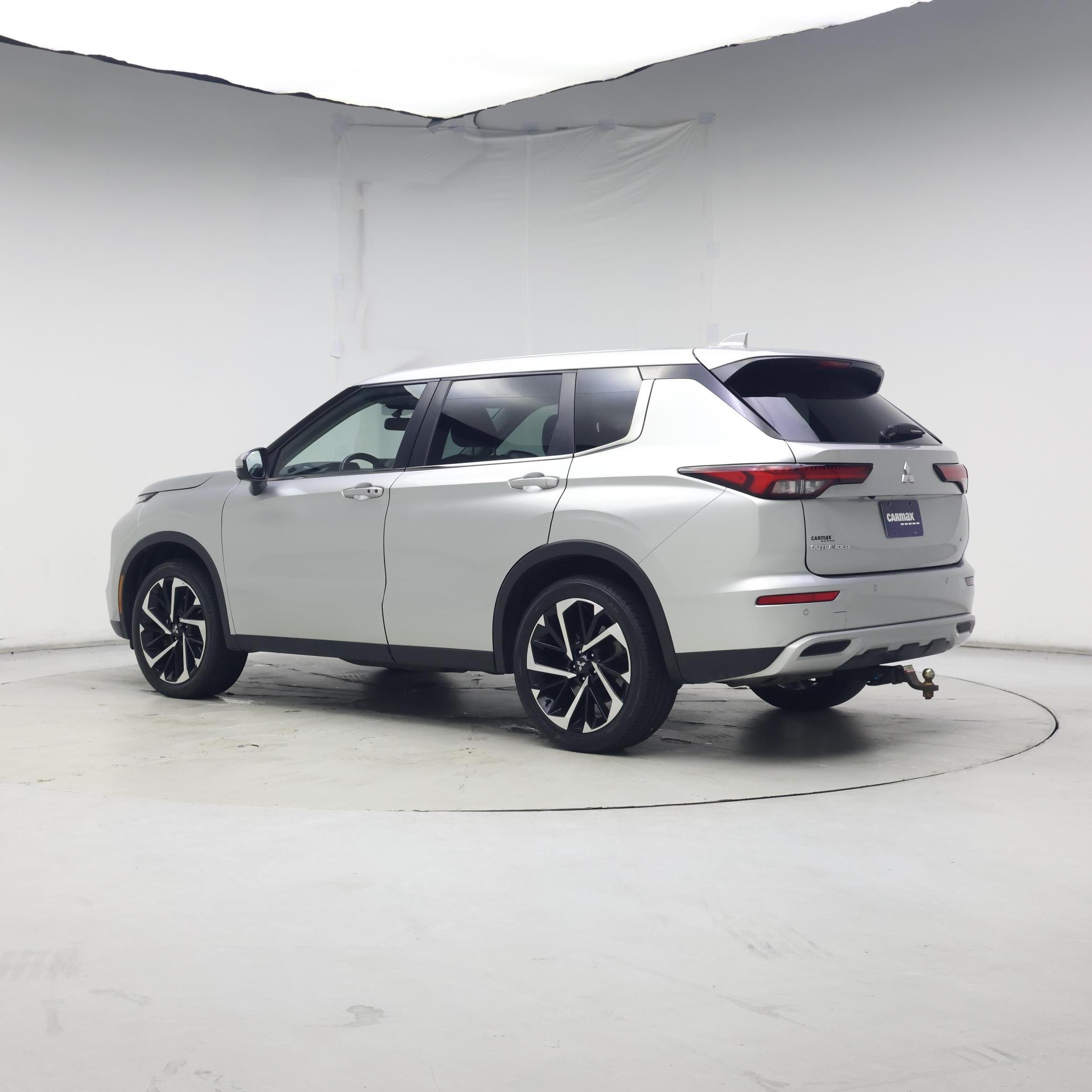 Thumbnail: 2022 Mitsubishi Outlander - 2