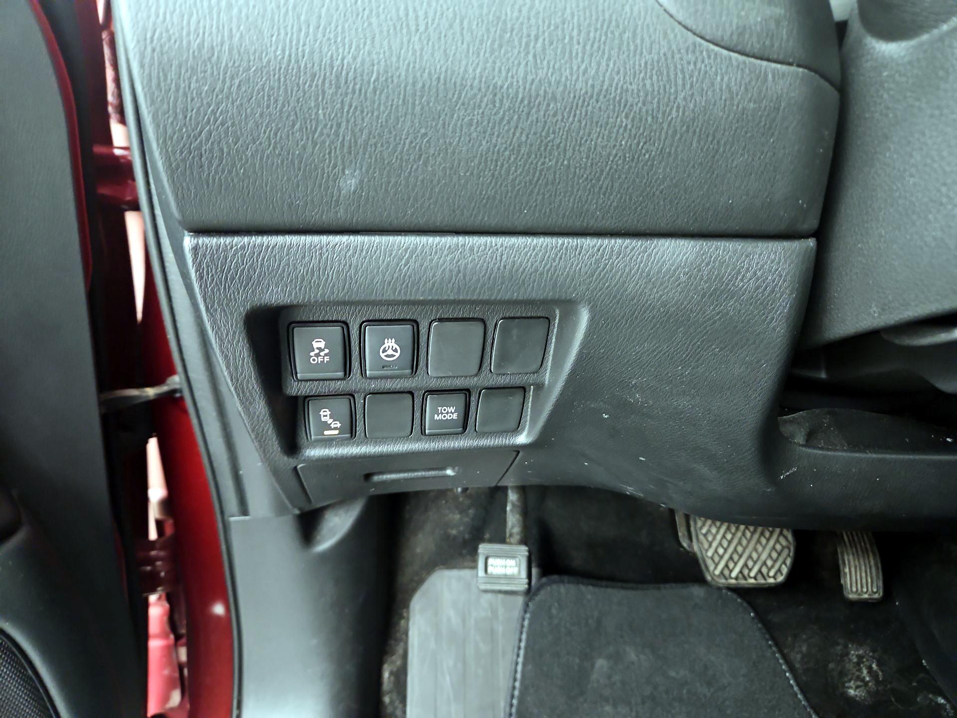 Thumbnail: 2019 Nissan Pathfinder - 13