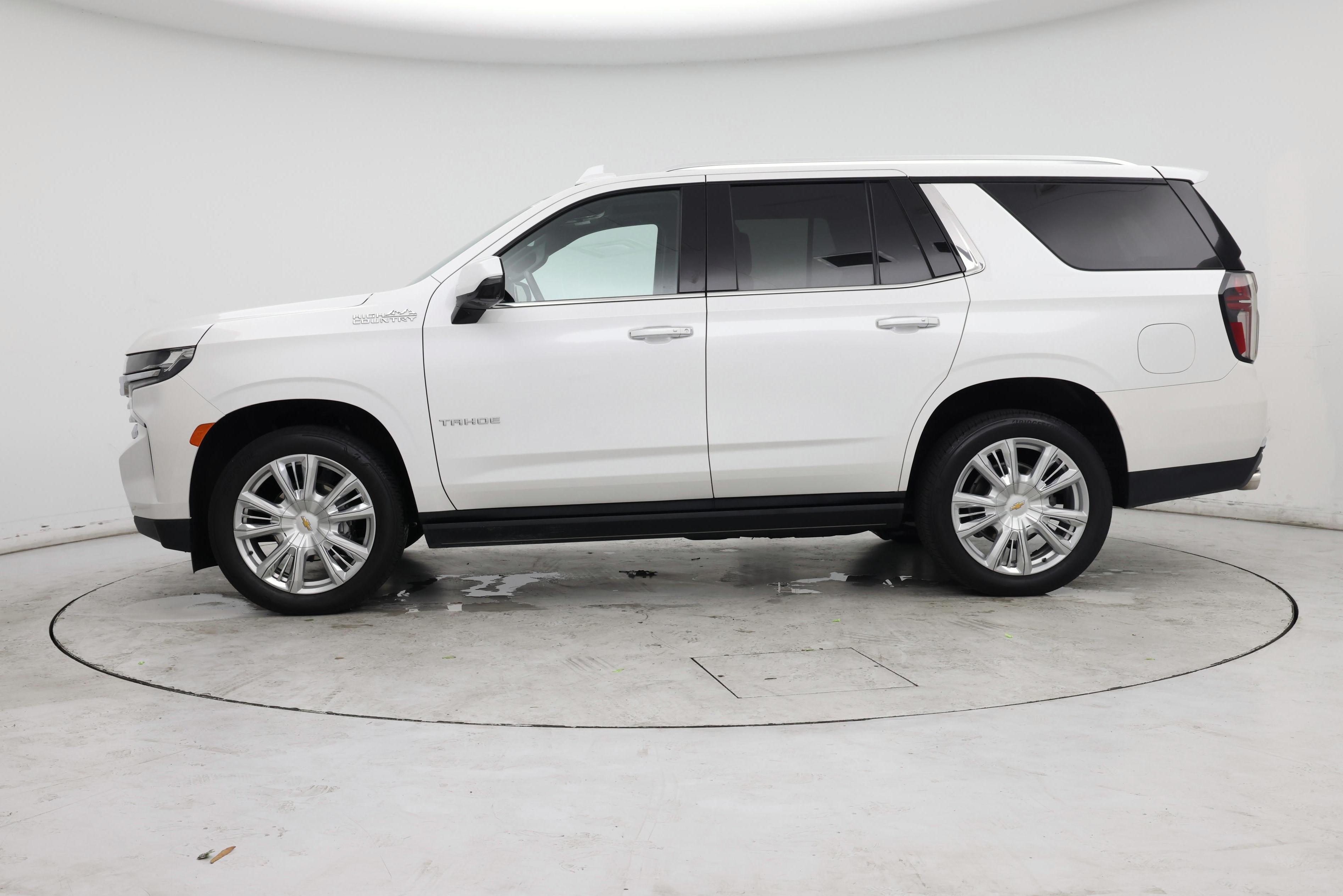 Thumbnail: 2024 Chevrolet Tahoe - 3
