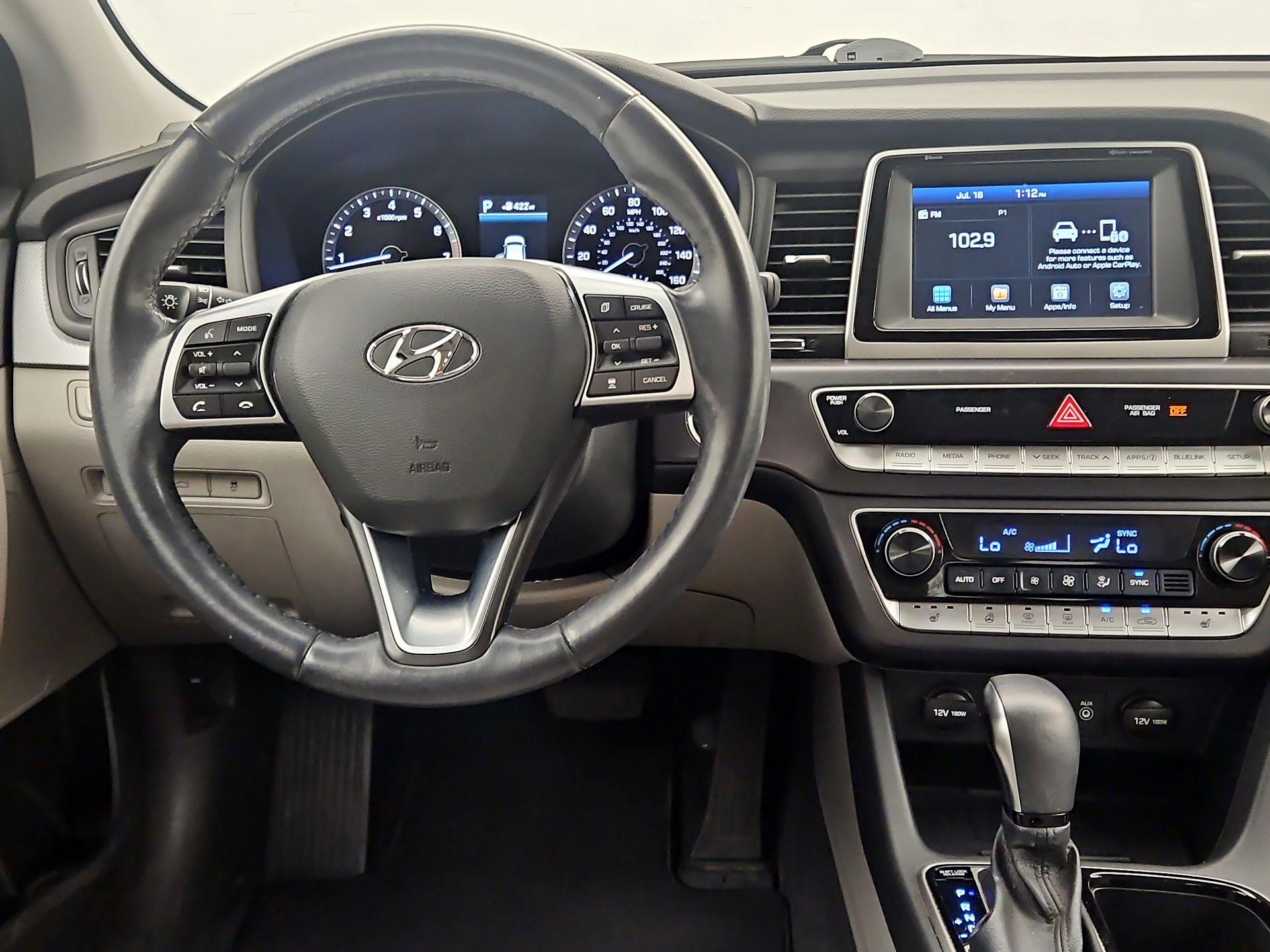 Thumbnail: 2019 Hyundai Sonata - 10