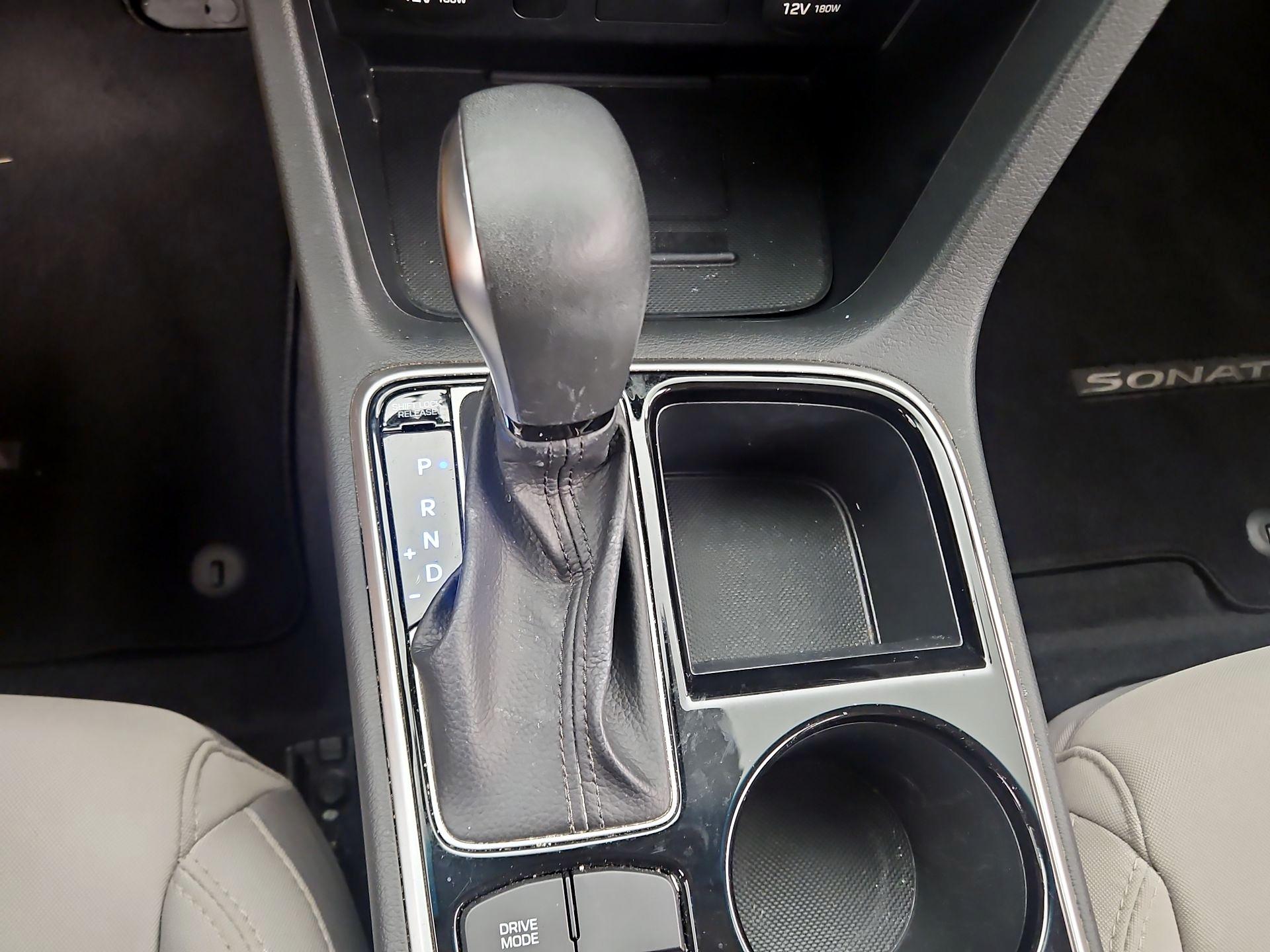 Thumbnail: 2019 Hyundai Sonata - 17