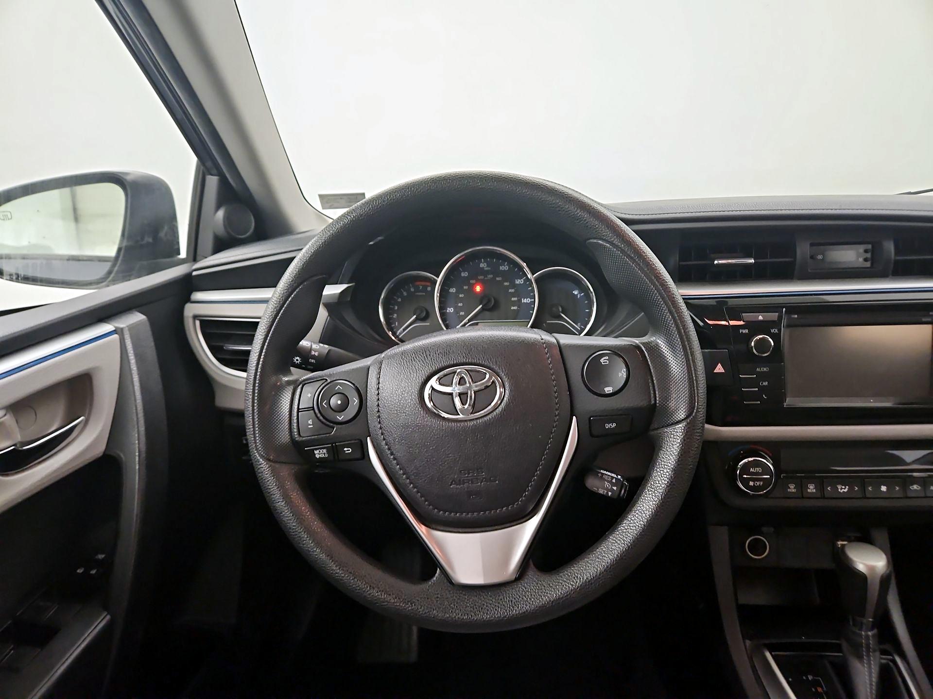 Thumbnail: 2014 Toyota Corolla - 10