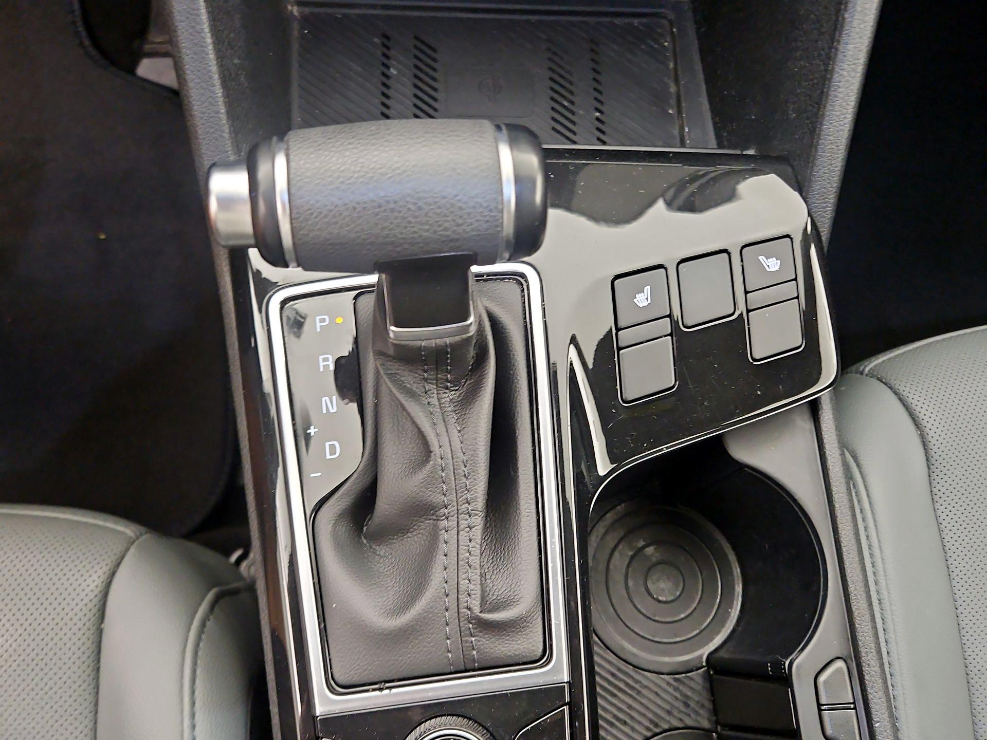 Thumbnail: 2023 Kia Sportage - 17