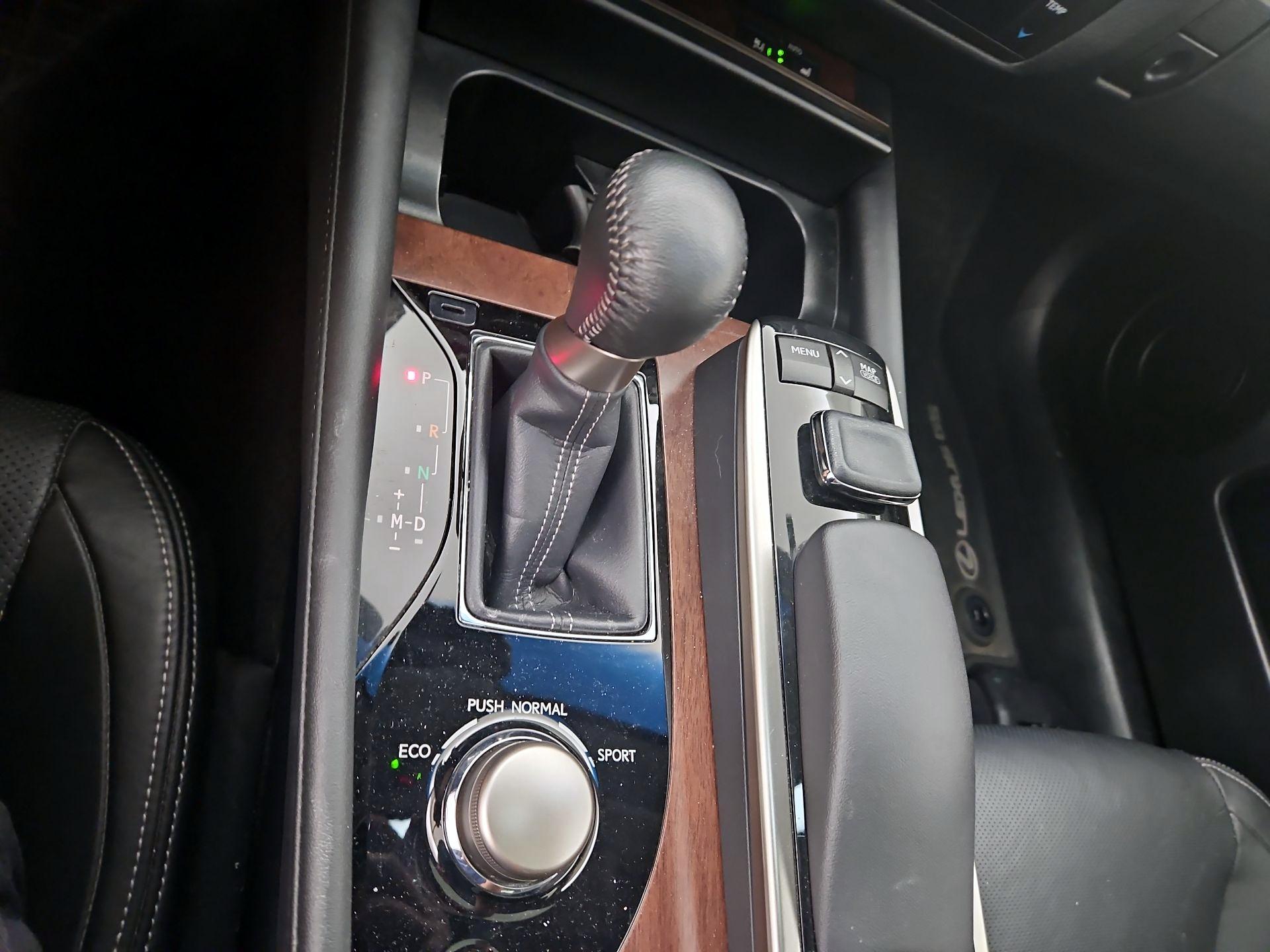 Thumbnail: 2015 Lexus GS - 18