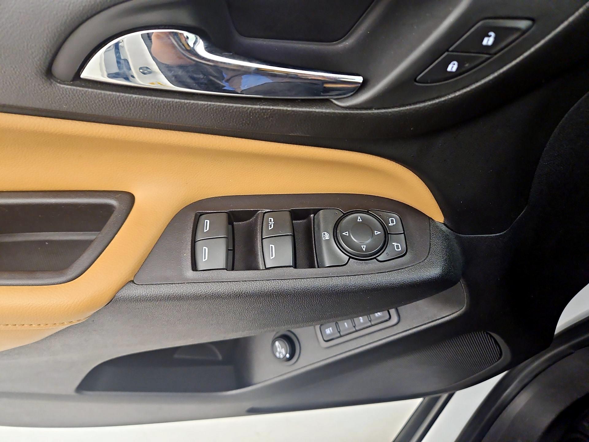 Thumbnail: 2018 Chevrolet Equinox - 12