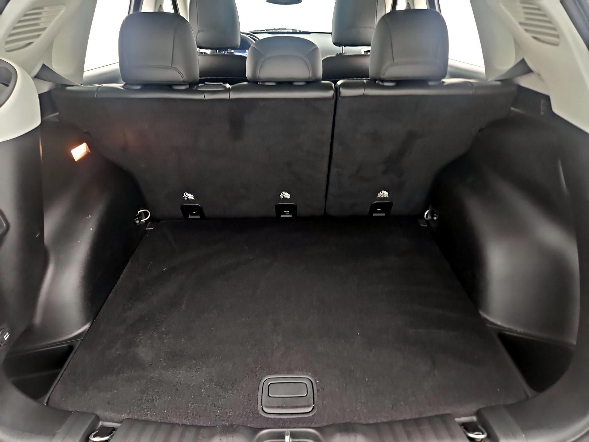 Thumbnail: 2019 Jeep Compass - 20