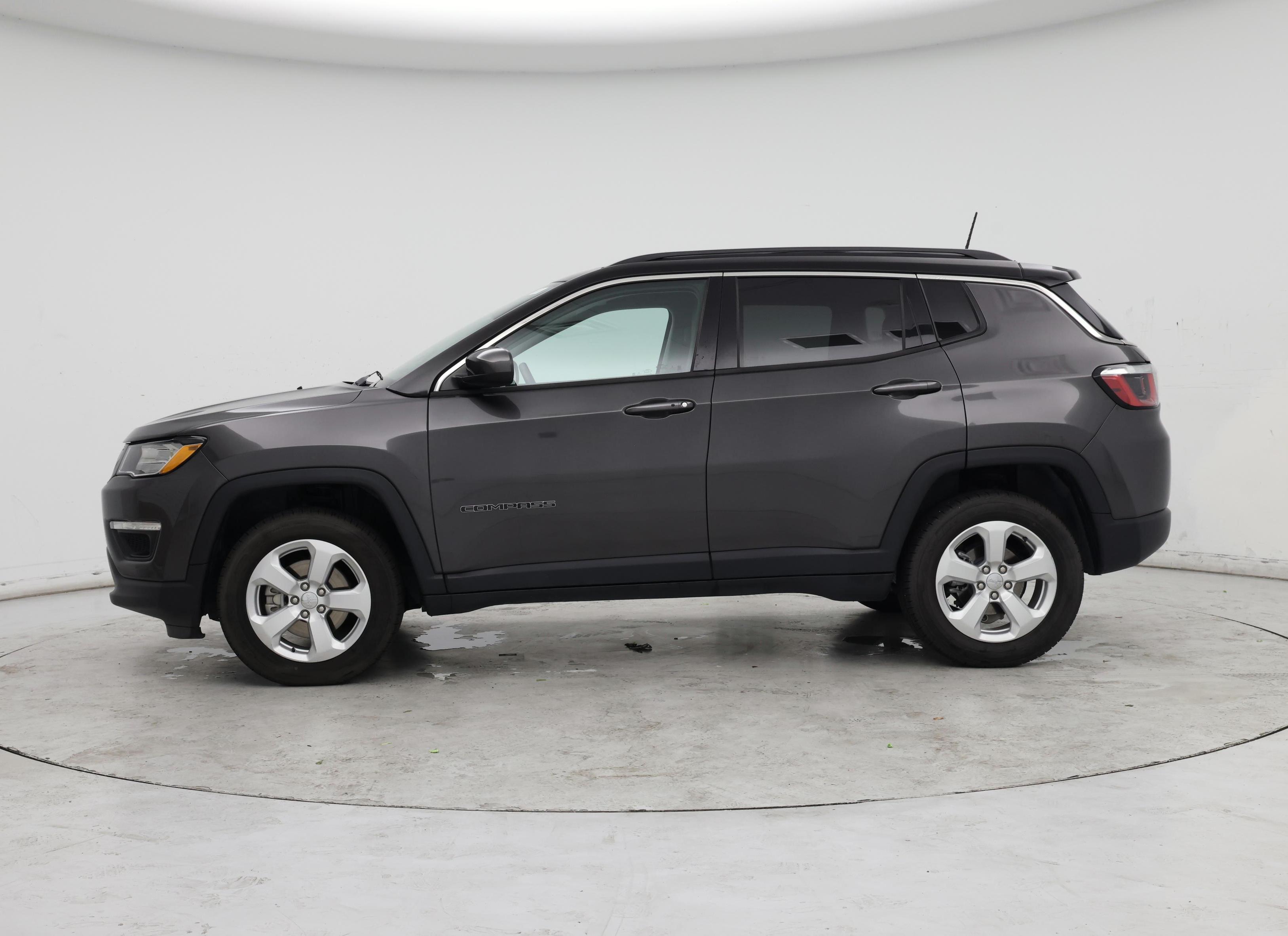 Thumbnail: 2019 Jeep Compass - 3