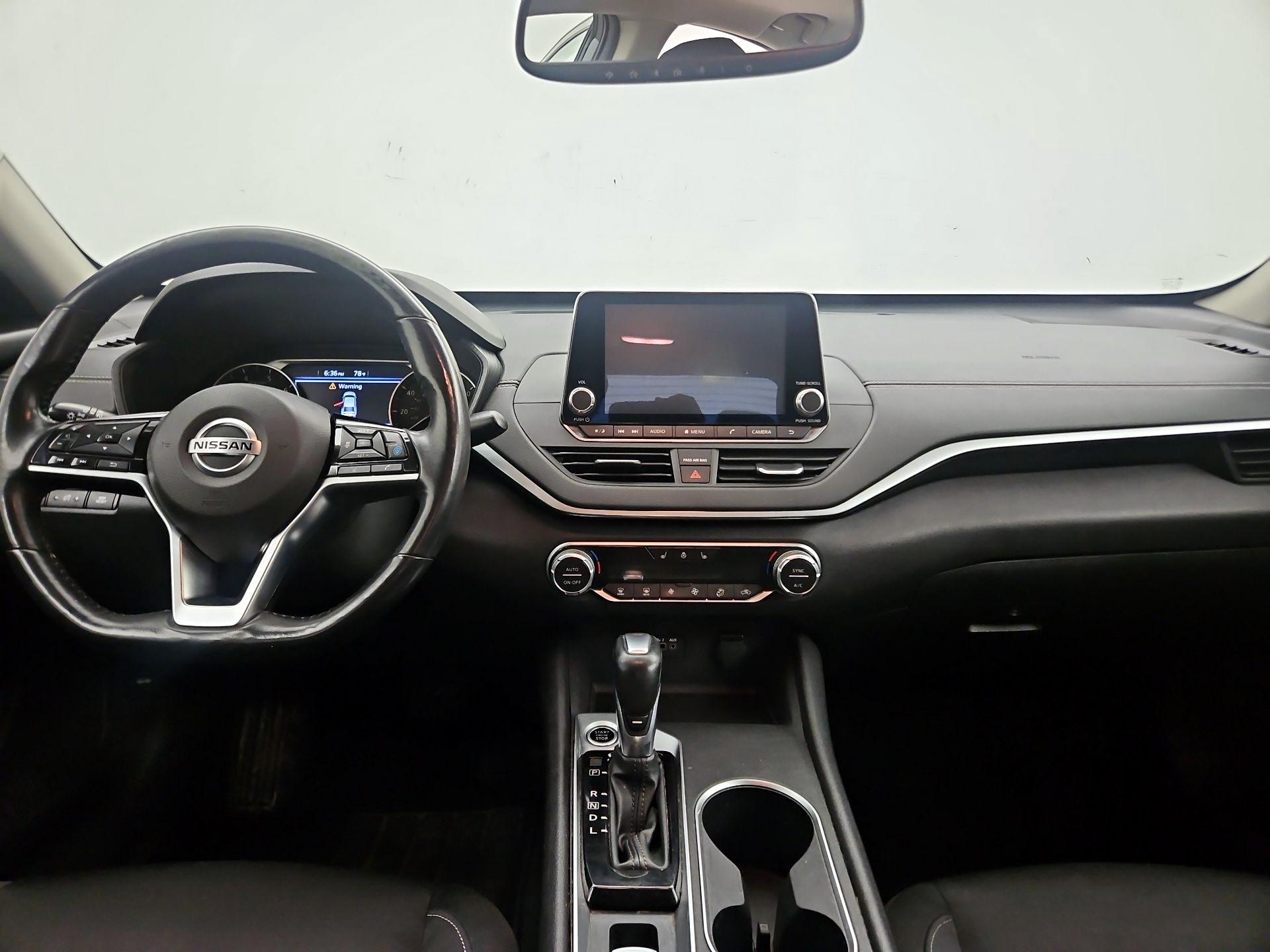 Thumbnail: 2019 Nissan Altima - 9