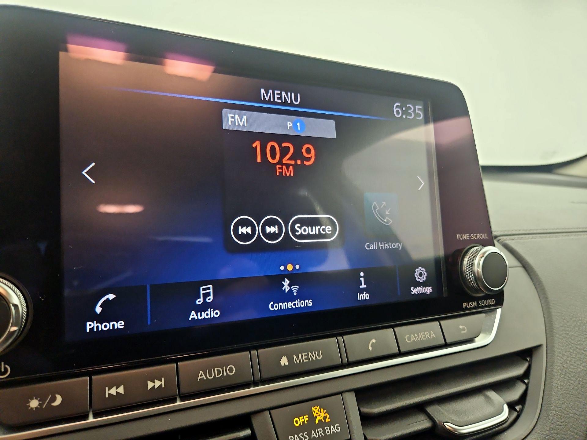 Thumbnail: 2019 Nissan Altima - 15