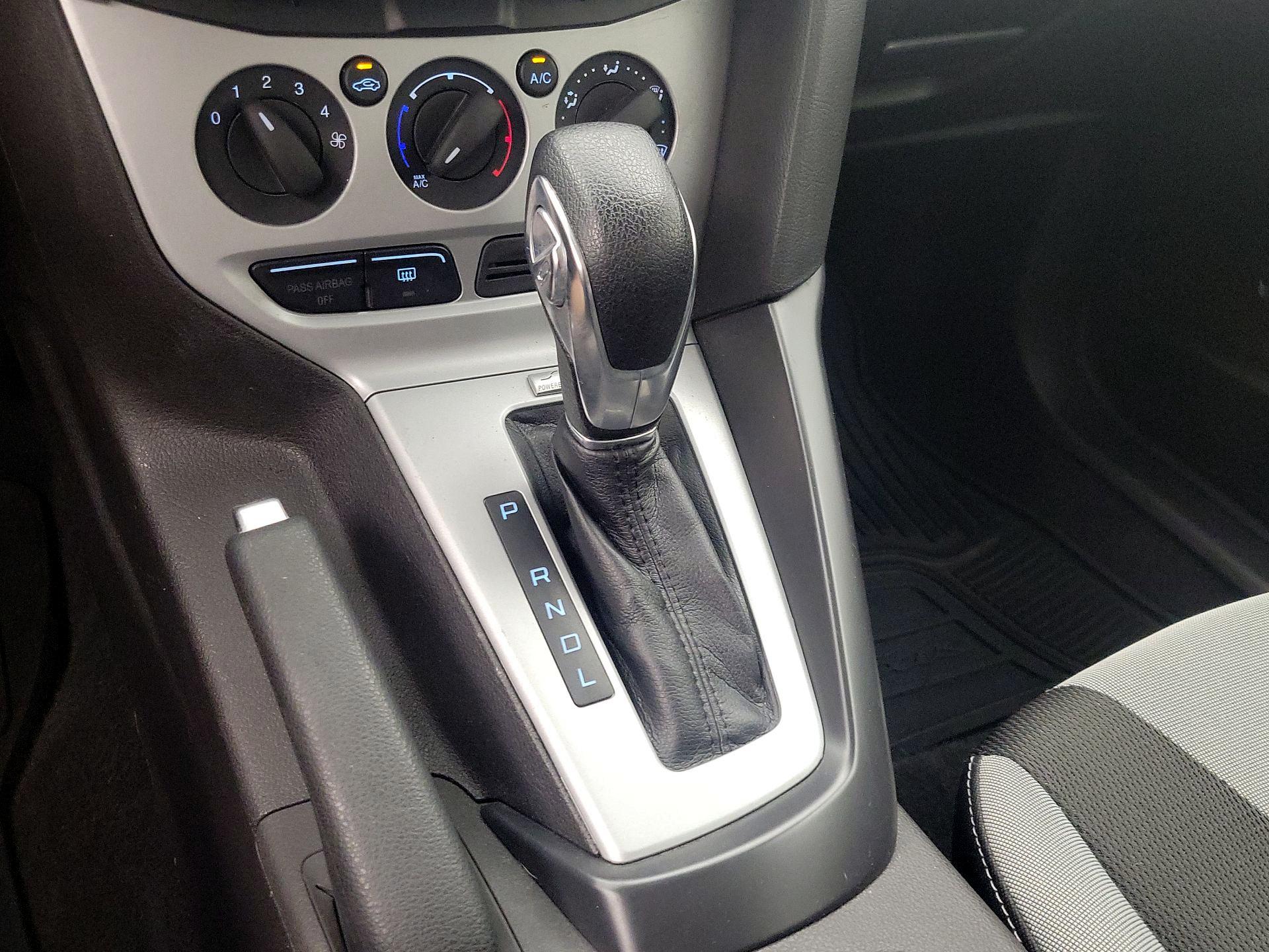 Thumbnail: 2014 Ford Focus - 16