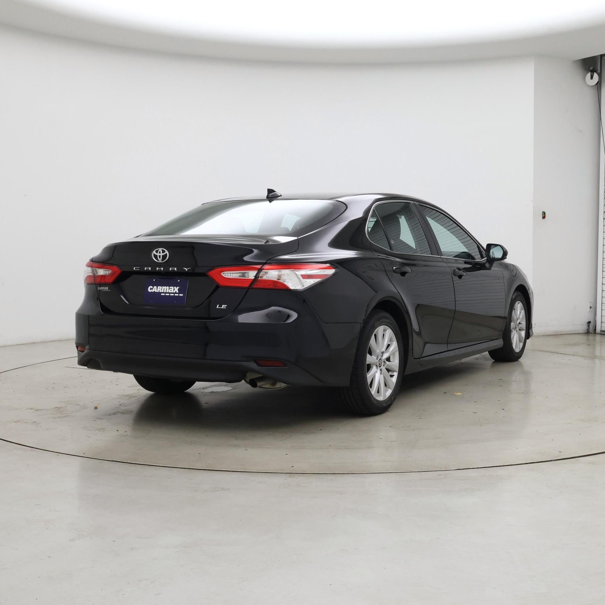 Thumbnail: 2020 Toyota Camry - 8