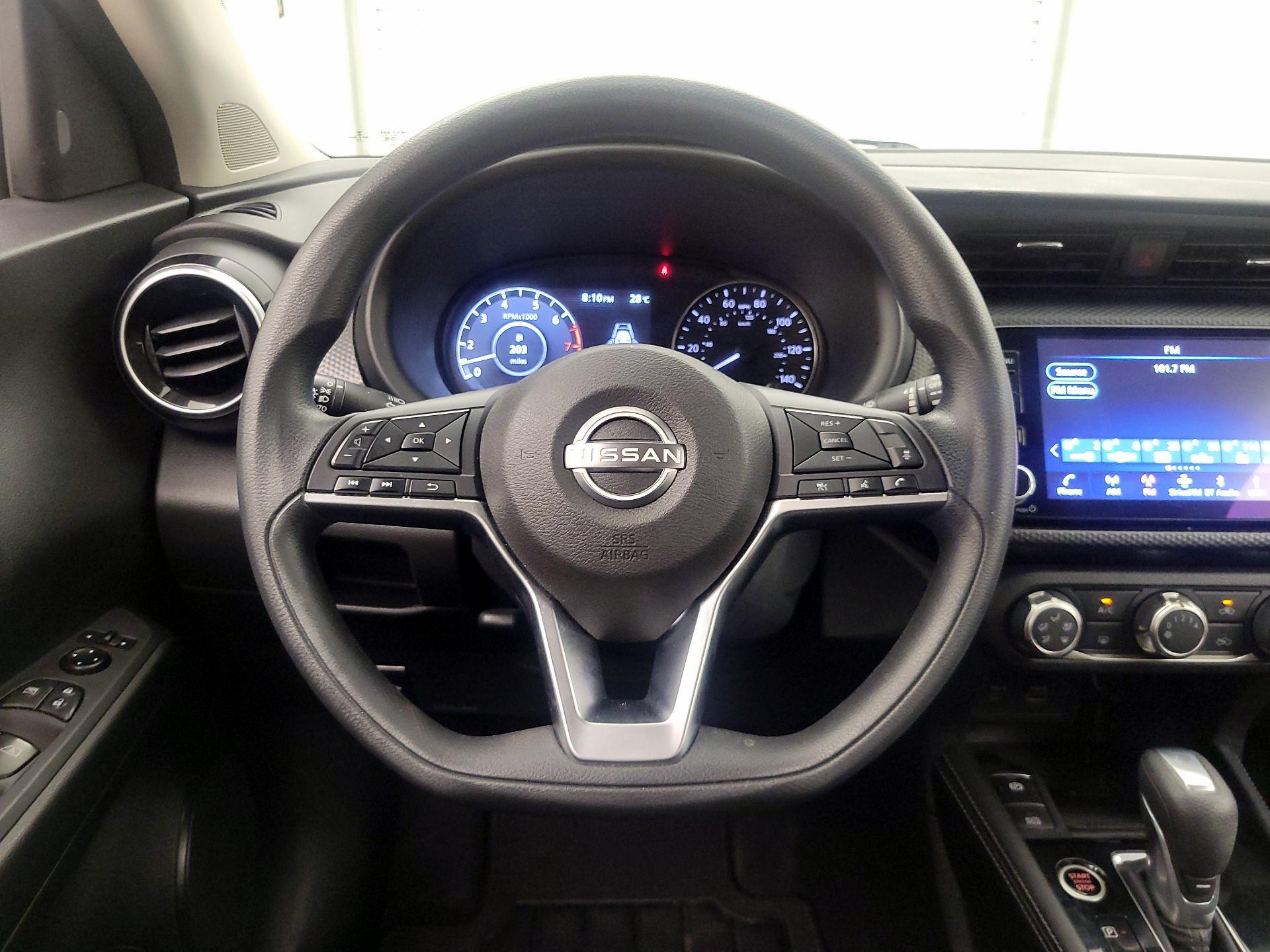 Thumbnail: 2023 Nissan Kicks - 10