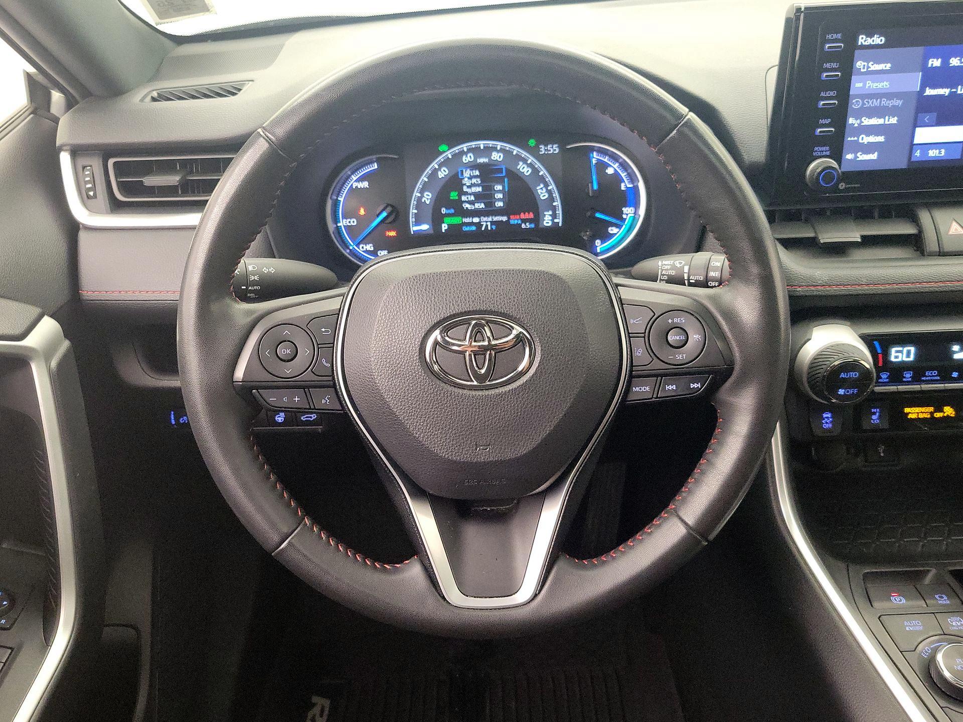 Thumbnail: 2022 Toyota RAV4 - 10