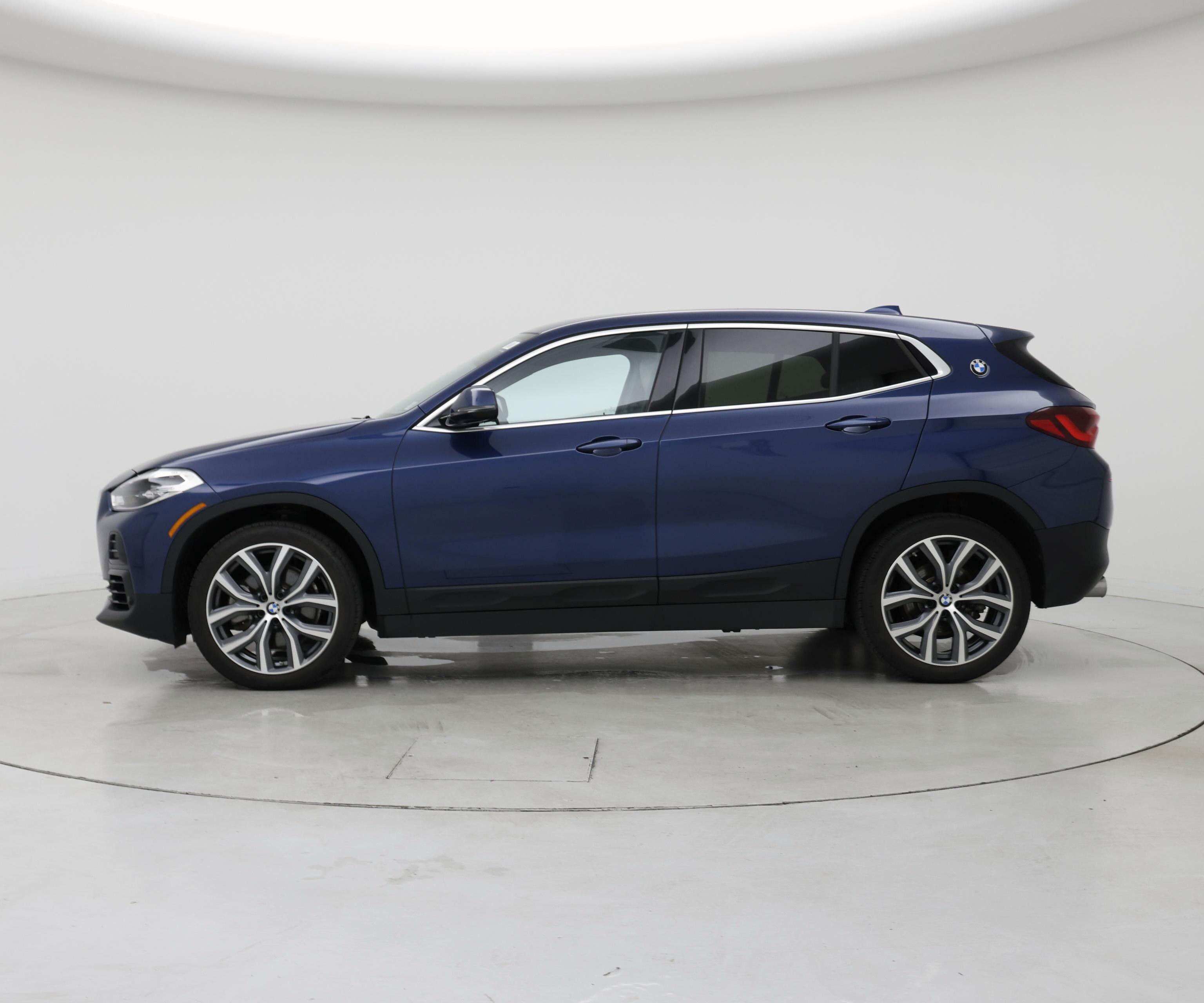 Thumbnail: 2023 BMW X2 - 3
