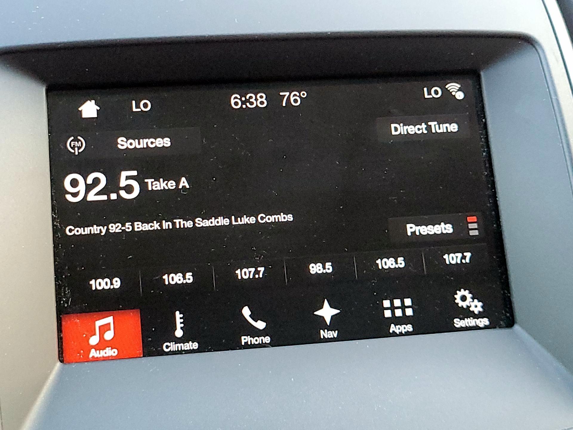Thumbnail: 2018 Ford Edge - 16