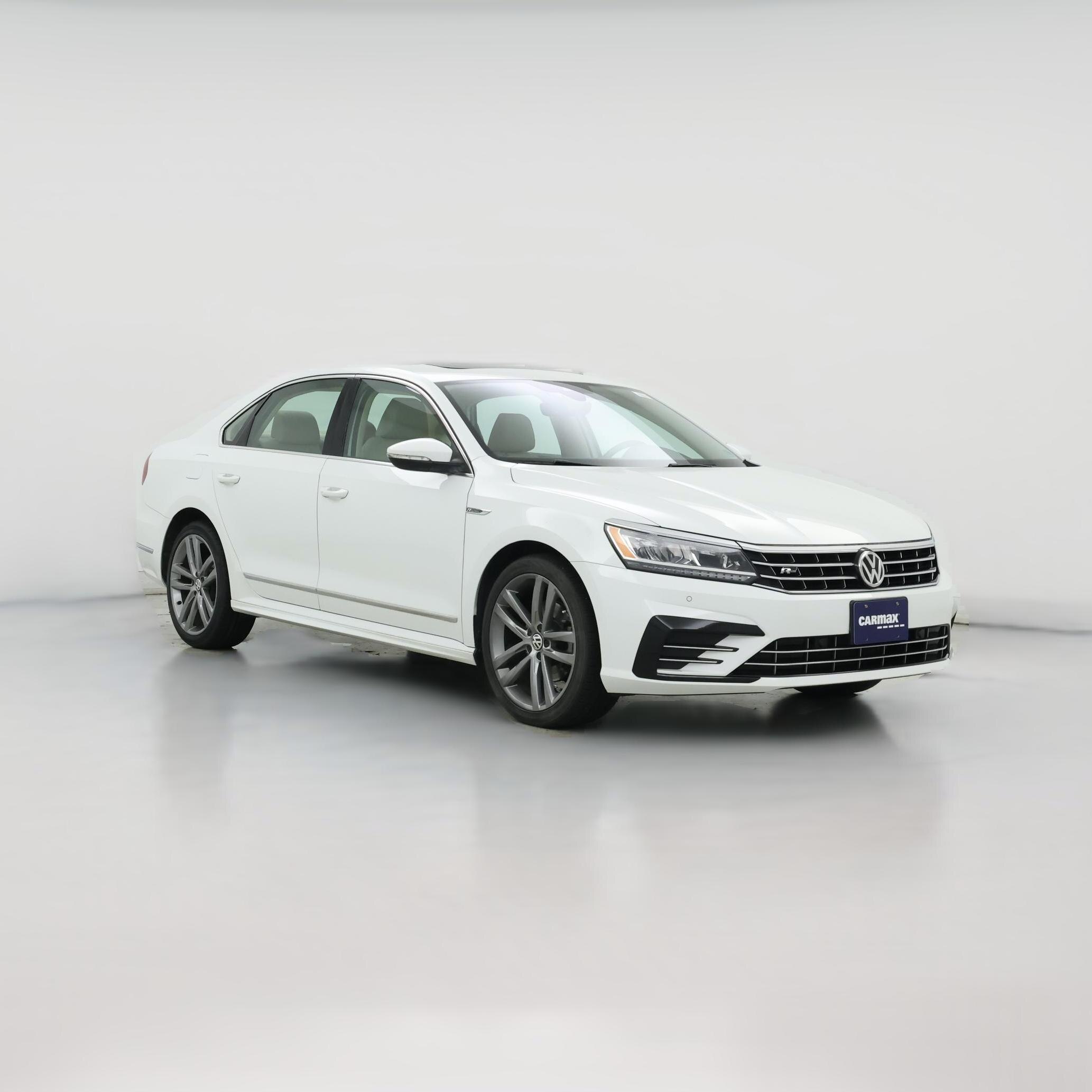 Thumbnail: 2019 Volkswagen Passat - 1