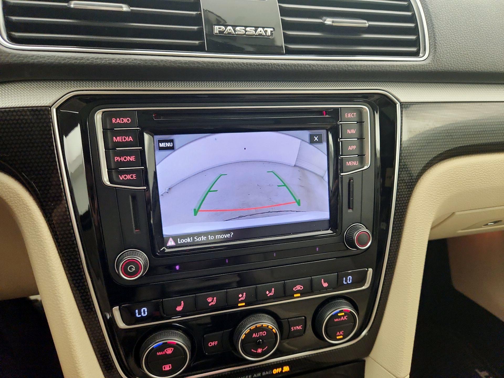 Thumbnail: 2019 Volkswagen Passat - 14
