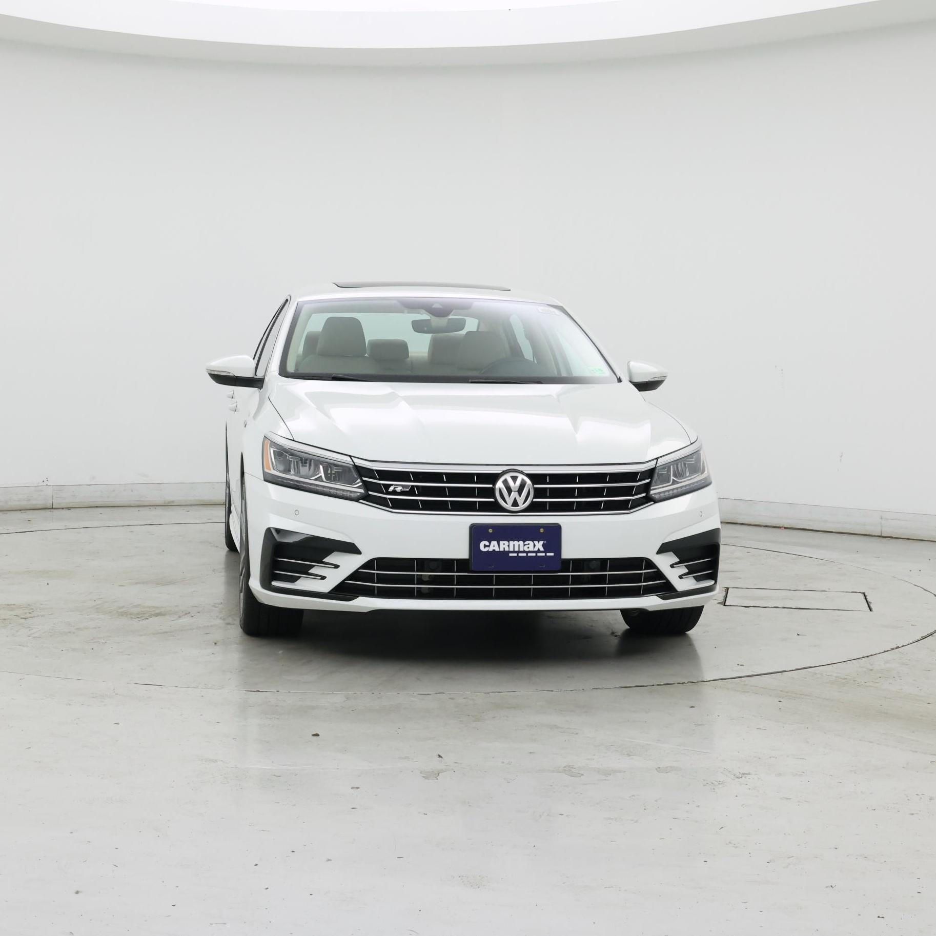 Thumbnail: 2019 Volkswagen Passat - 5