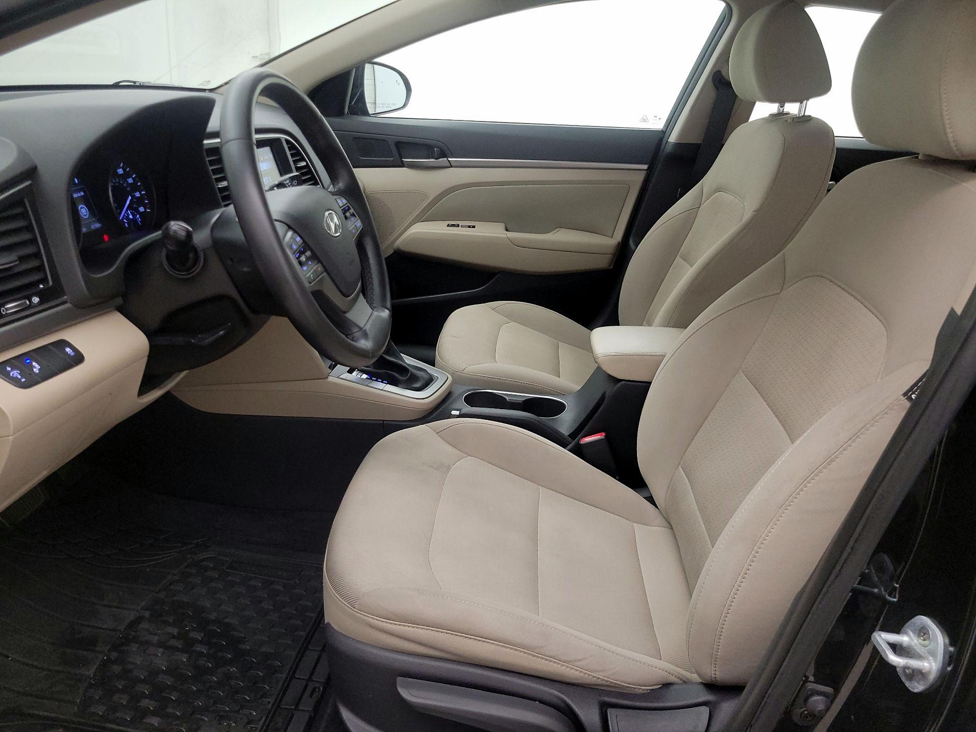 Thumbnail: 2017 Hyundai Elantra - 11