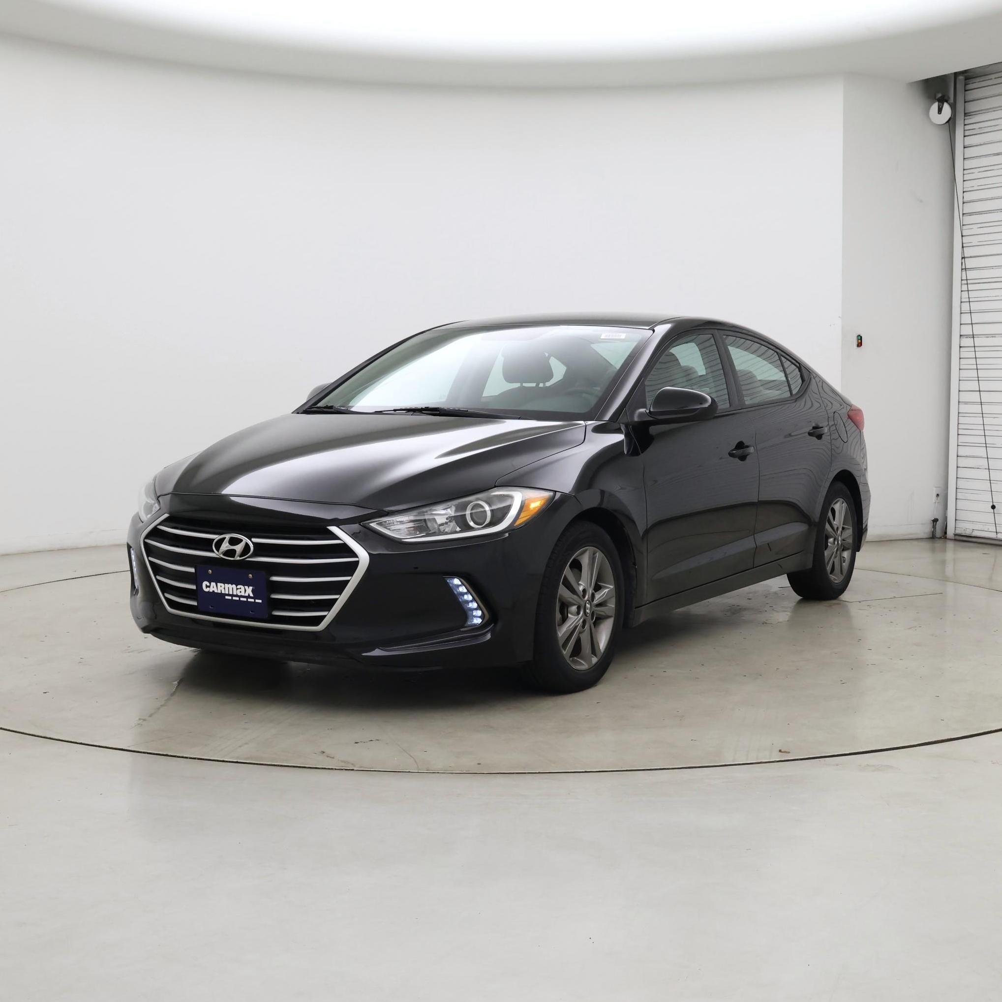 Thumbnail: 2017 Hyundai Elantra - 4