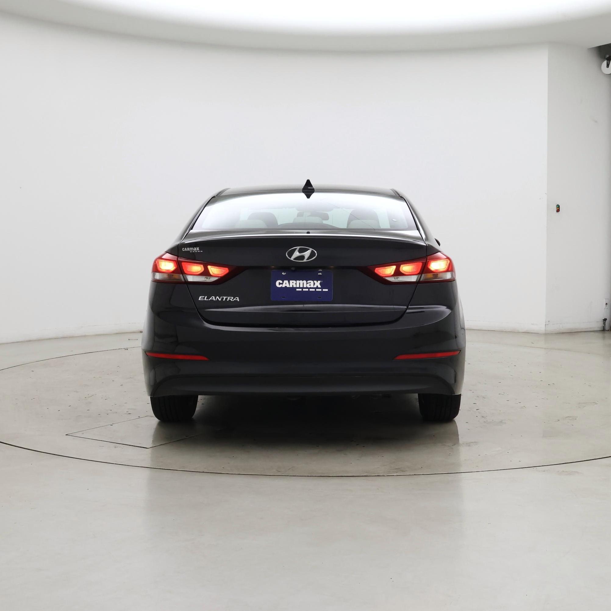 Thumbnail: 2017 Hyundai Elantra - 6