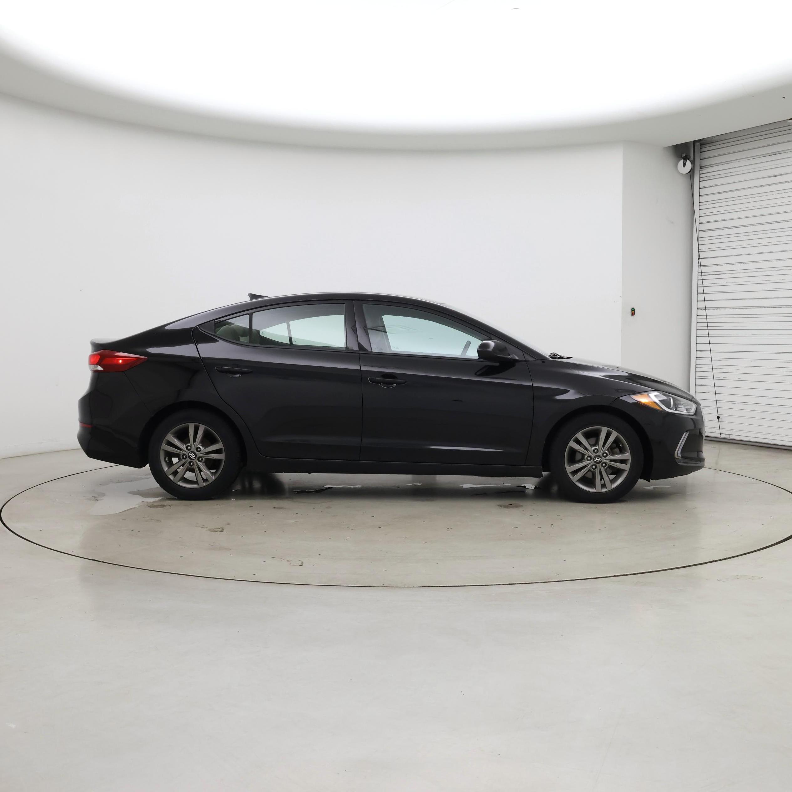 Thumbnail: 2017 Hyundai Elantra - 7