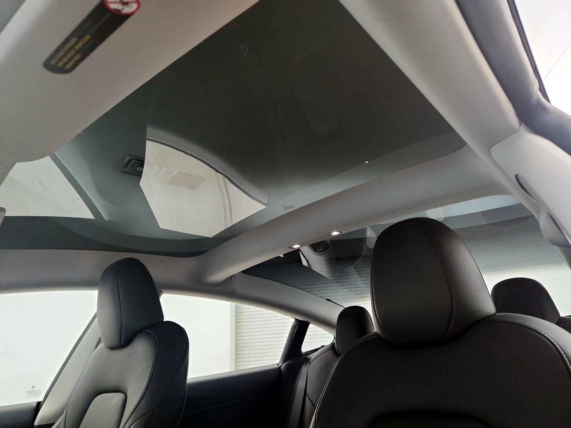 Thumbnail: 2023 Tesla Model 3 - 18